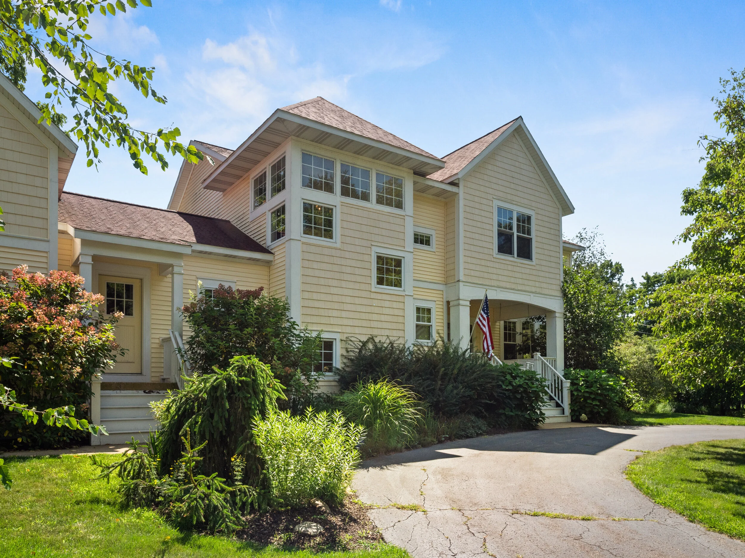 Saugatuck Rentals Book for Saugatuck Modern Villa Saugatuck