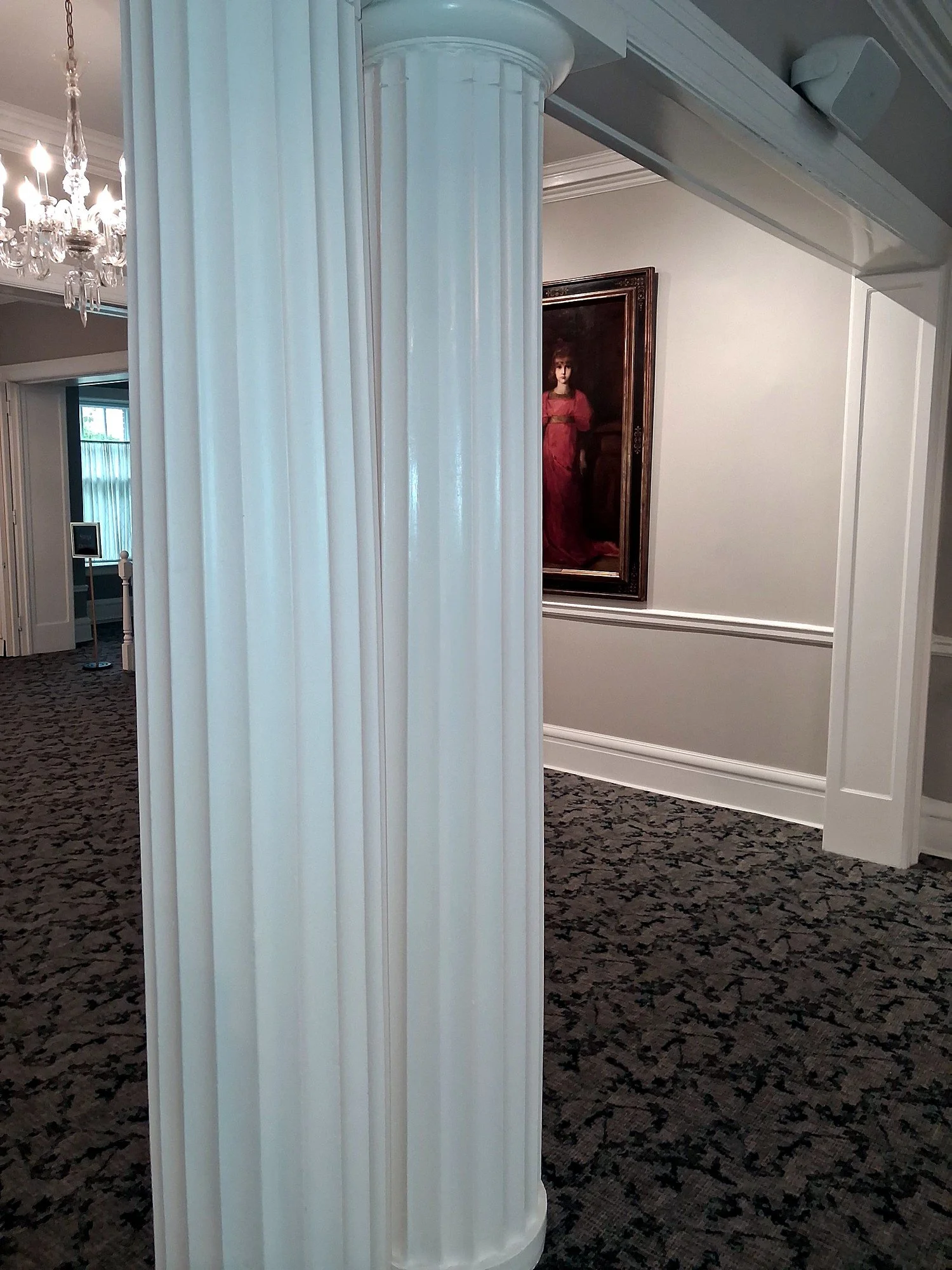 11-restored-fluted-columns-woman-s-club-evanston.jpg