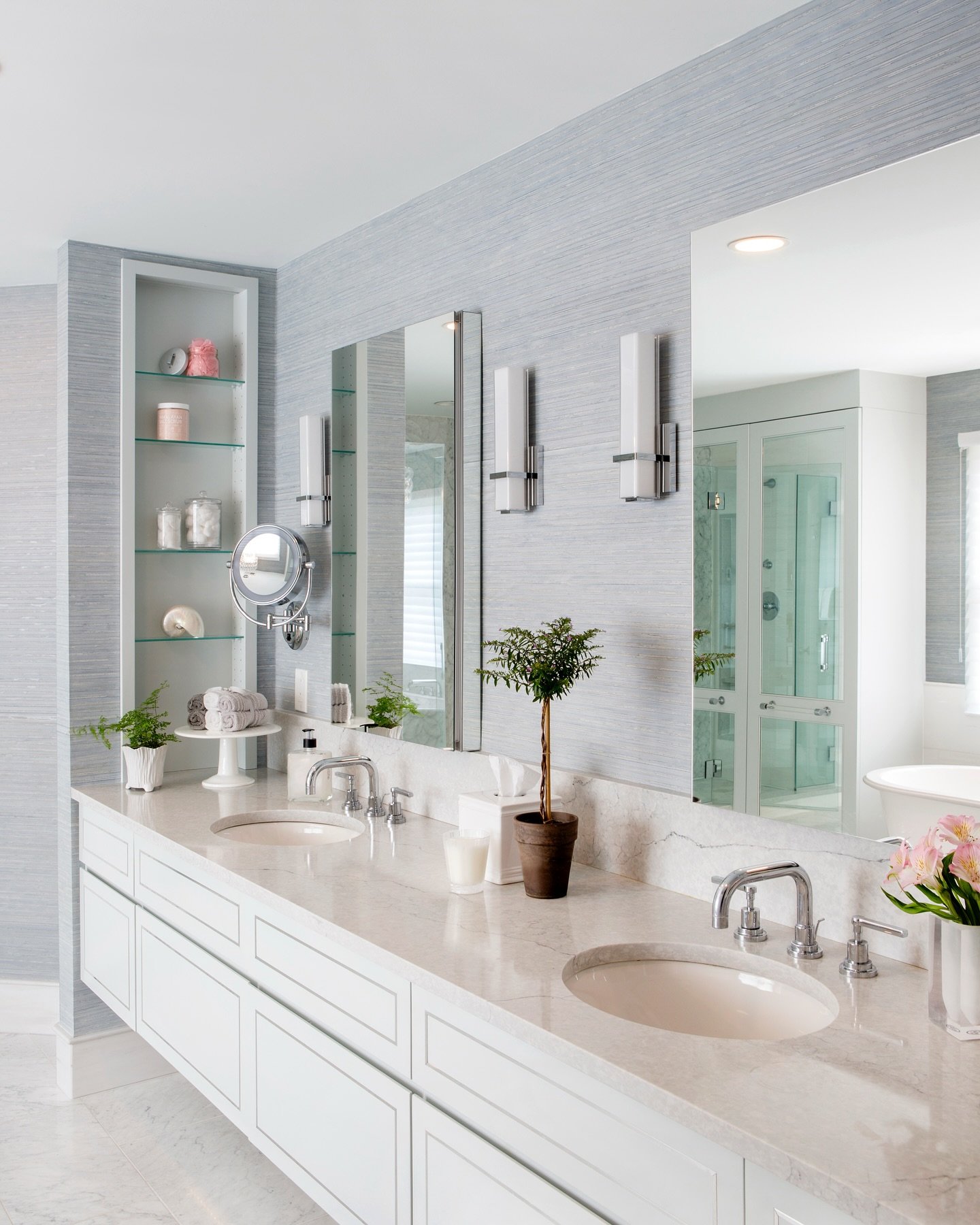 A peek into one of the beautiful bathrooms we&rsquo;ve recently completed&mdash;elegant, serene, and thoughtfully designed down to every last detail. This year is shaping up to be full of stunning bathroom transformations, and we can&rsquo;t wait to 