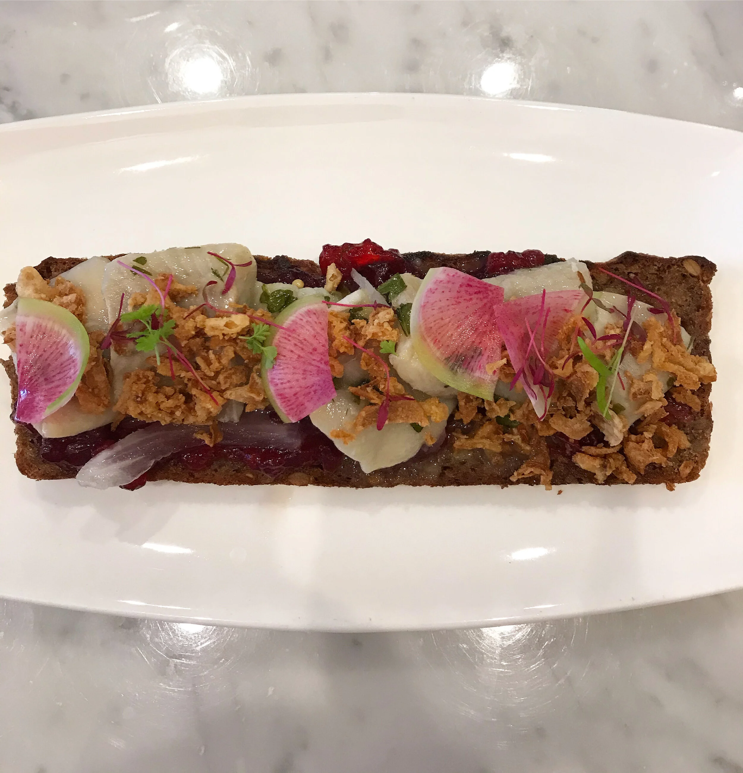 Smorebrod with pickled herring, Lost Larsen 