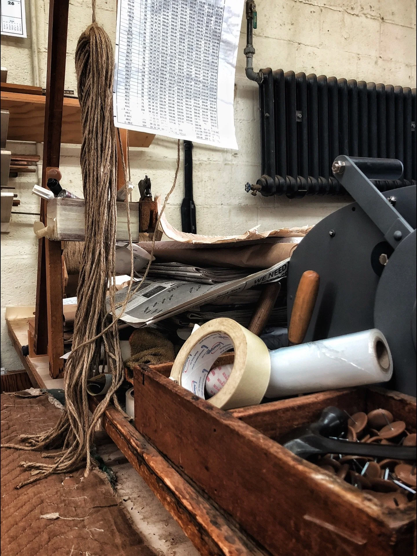 Tools of the Trade
➖
@clorefurniture #tradition