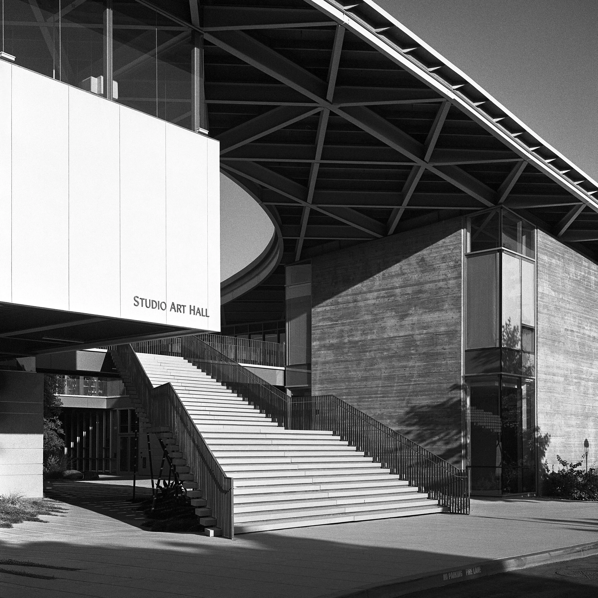 Studio Art Hall, Pomona College, Claremont, California - WHY Architecture (shot on film)