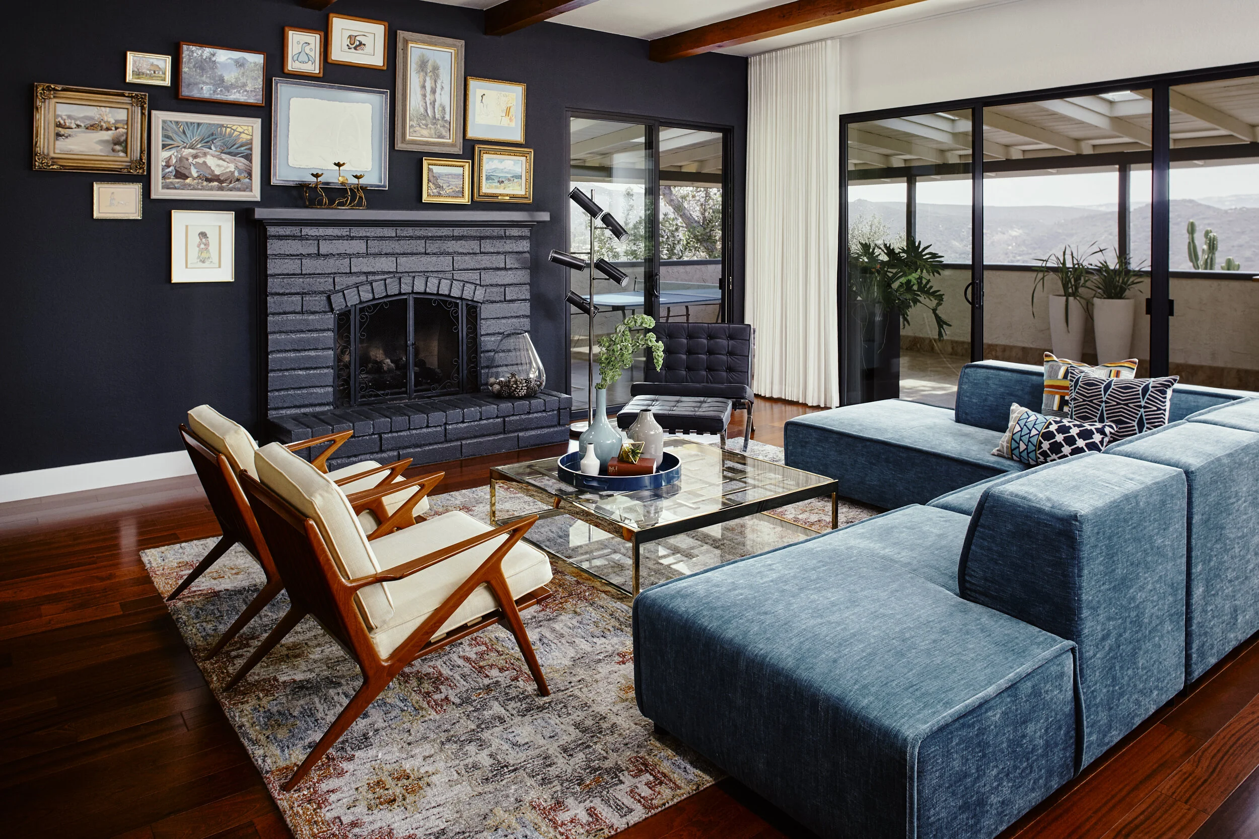 Residential interior in Alpine, California by Embrio Studio