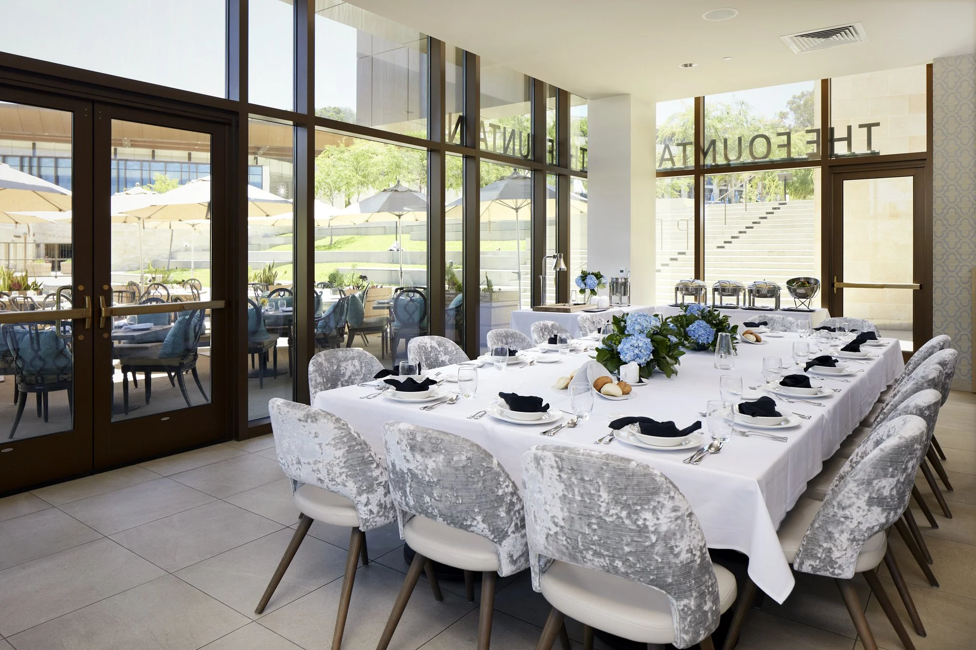 legacy-hotel-fountains-hospitality-restaurant-photography.jpg