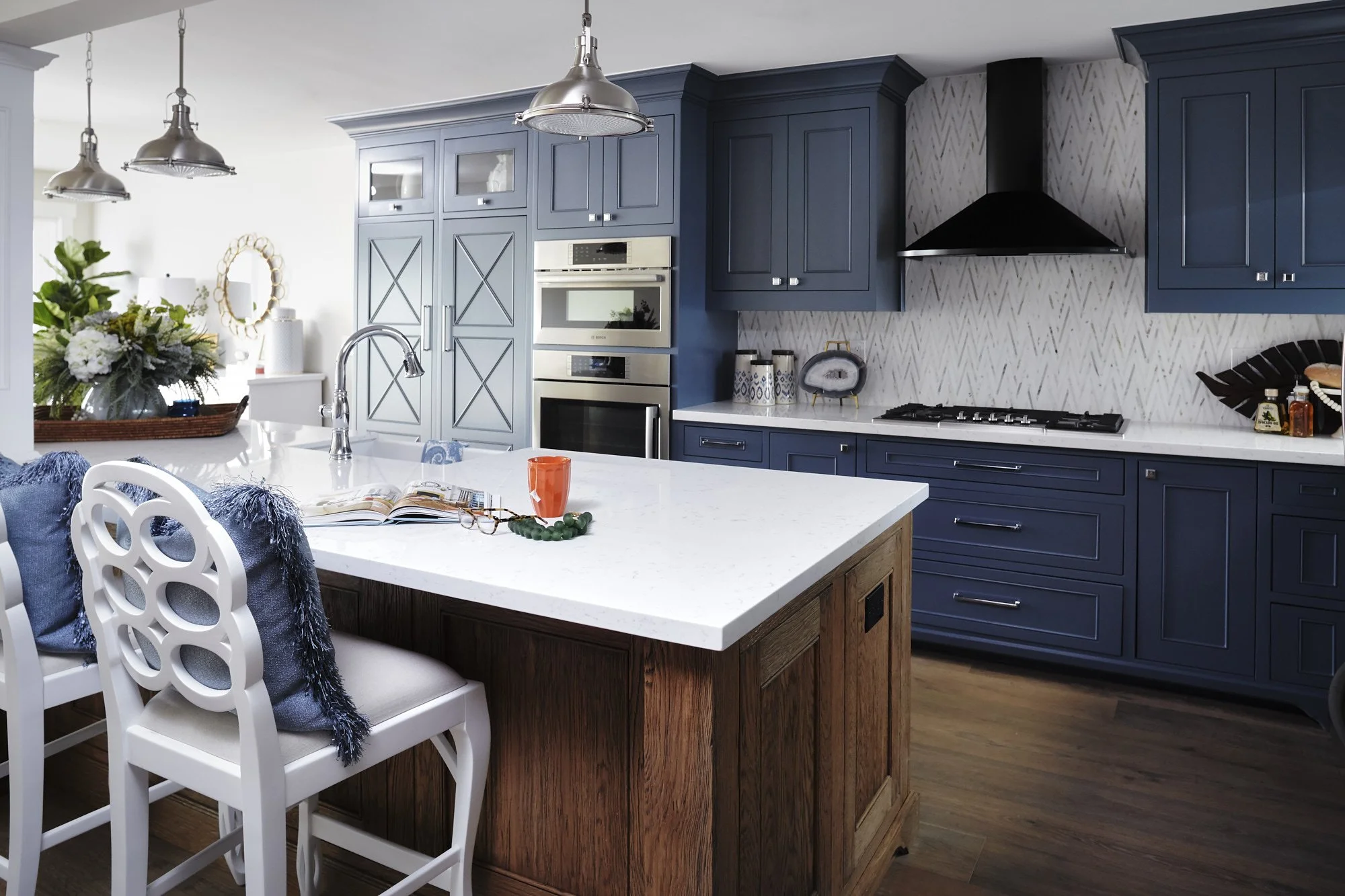 Bright blue kitchen in Coronado, California, J Hill Interior Designs