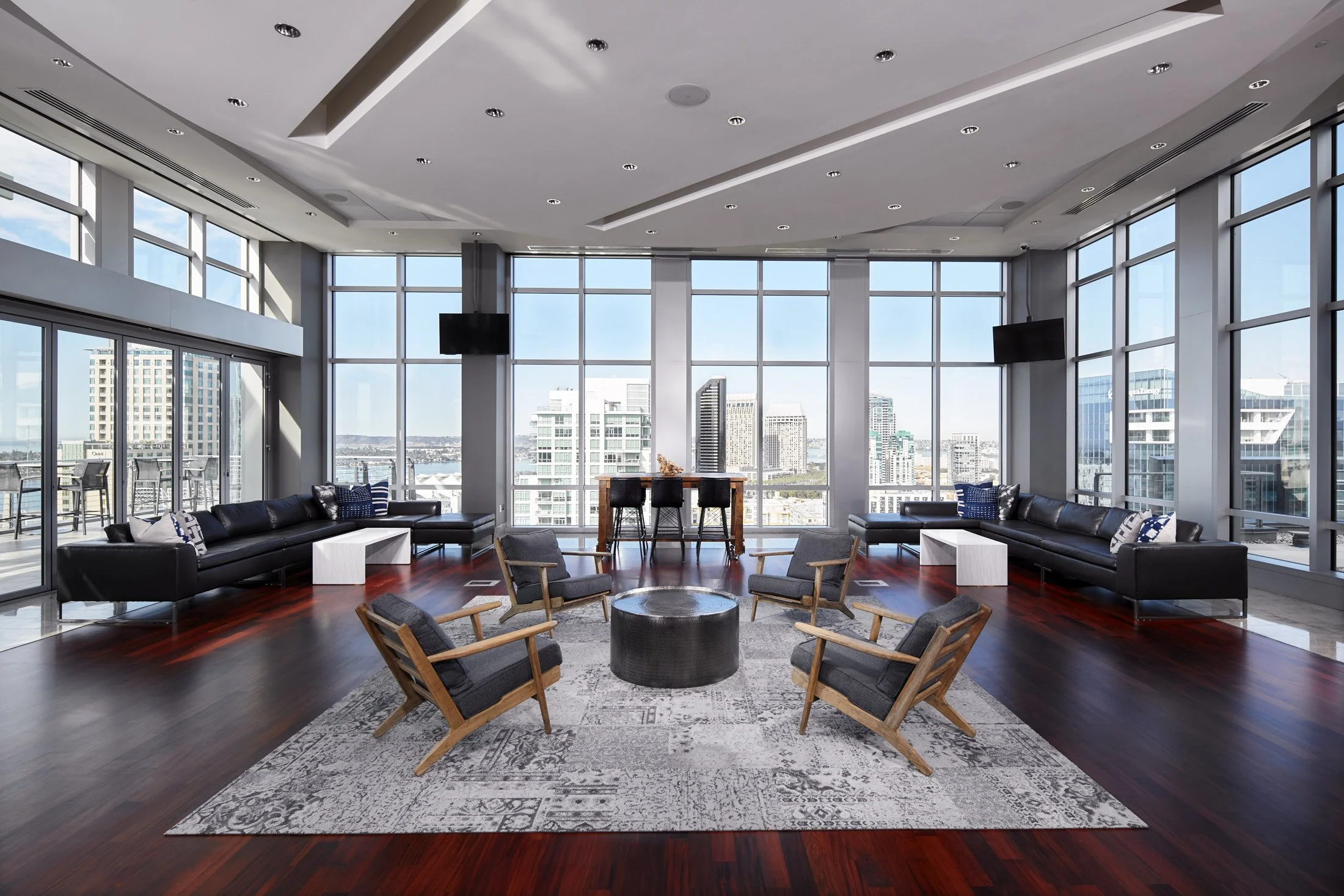 Rooftop common area at Diamond View Tower, downtown San Diego — architectural photography by Andy McRory