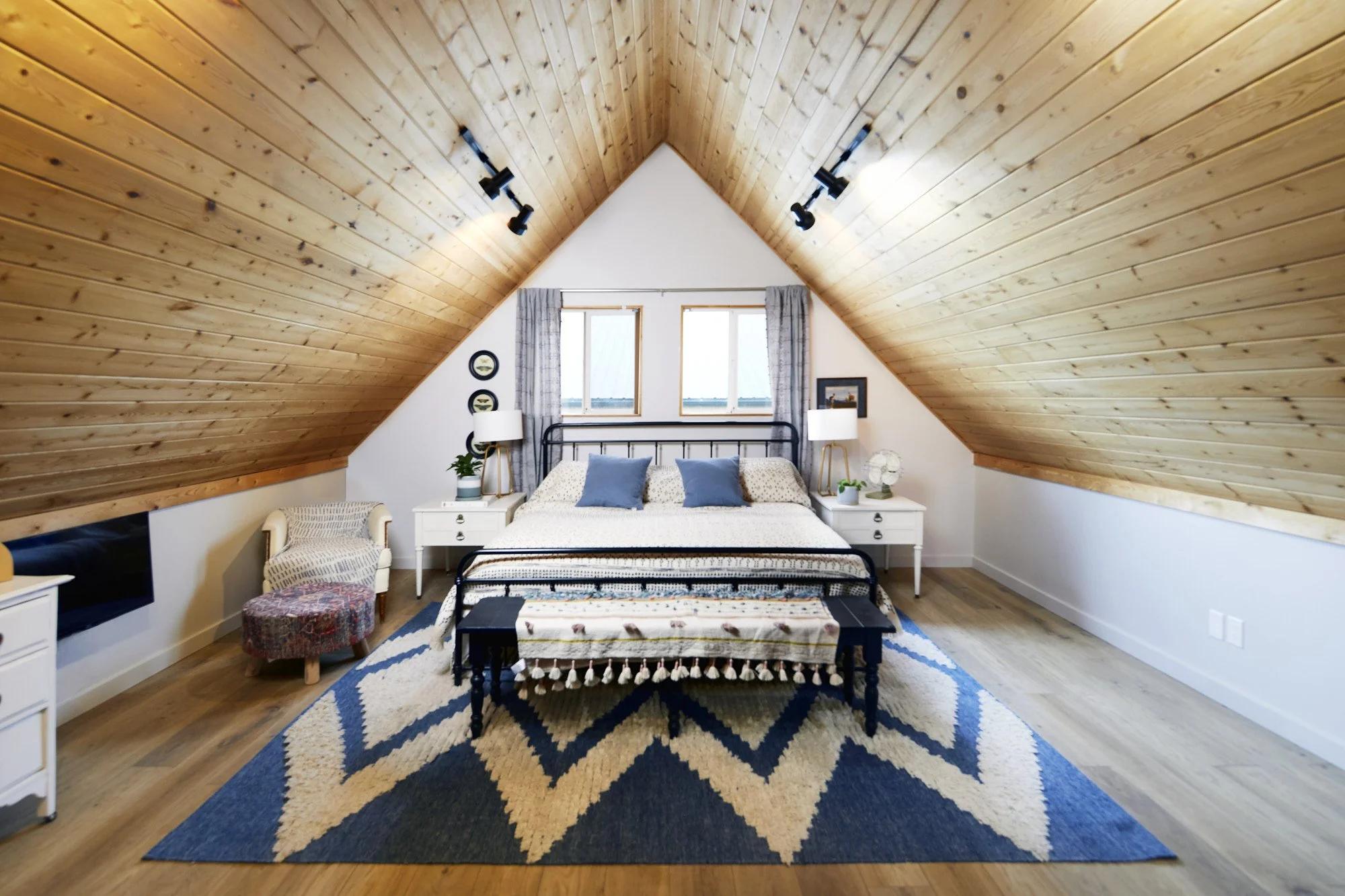 Rental apartment bedroom design, Whitefish, Montana