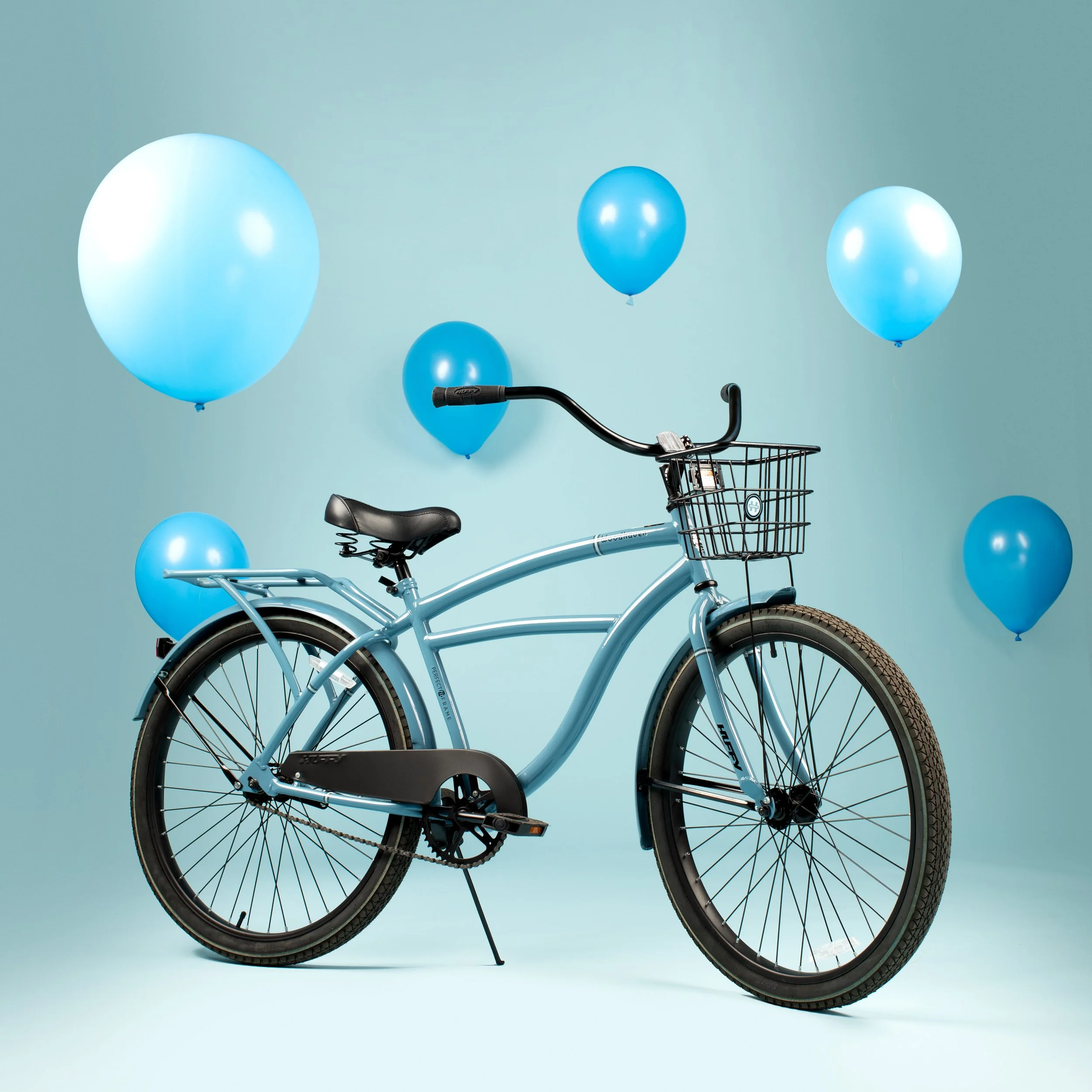 HUFFY PAINT POUR2175.JPG