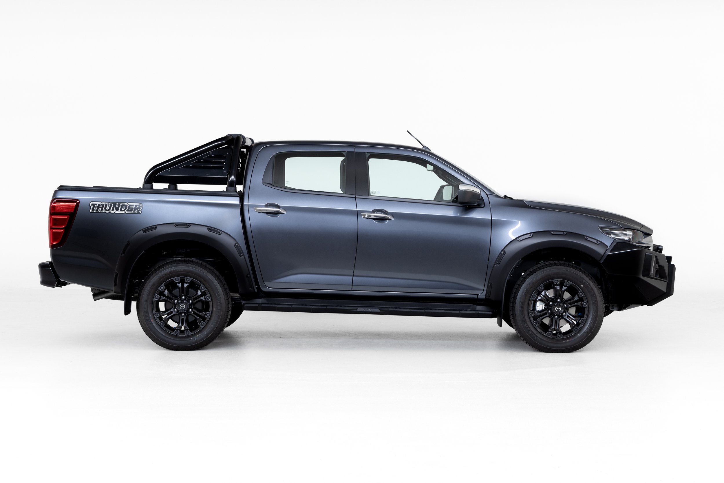Mazda_BT-50_THUNDER_003_HR.jpg