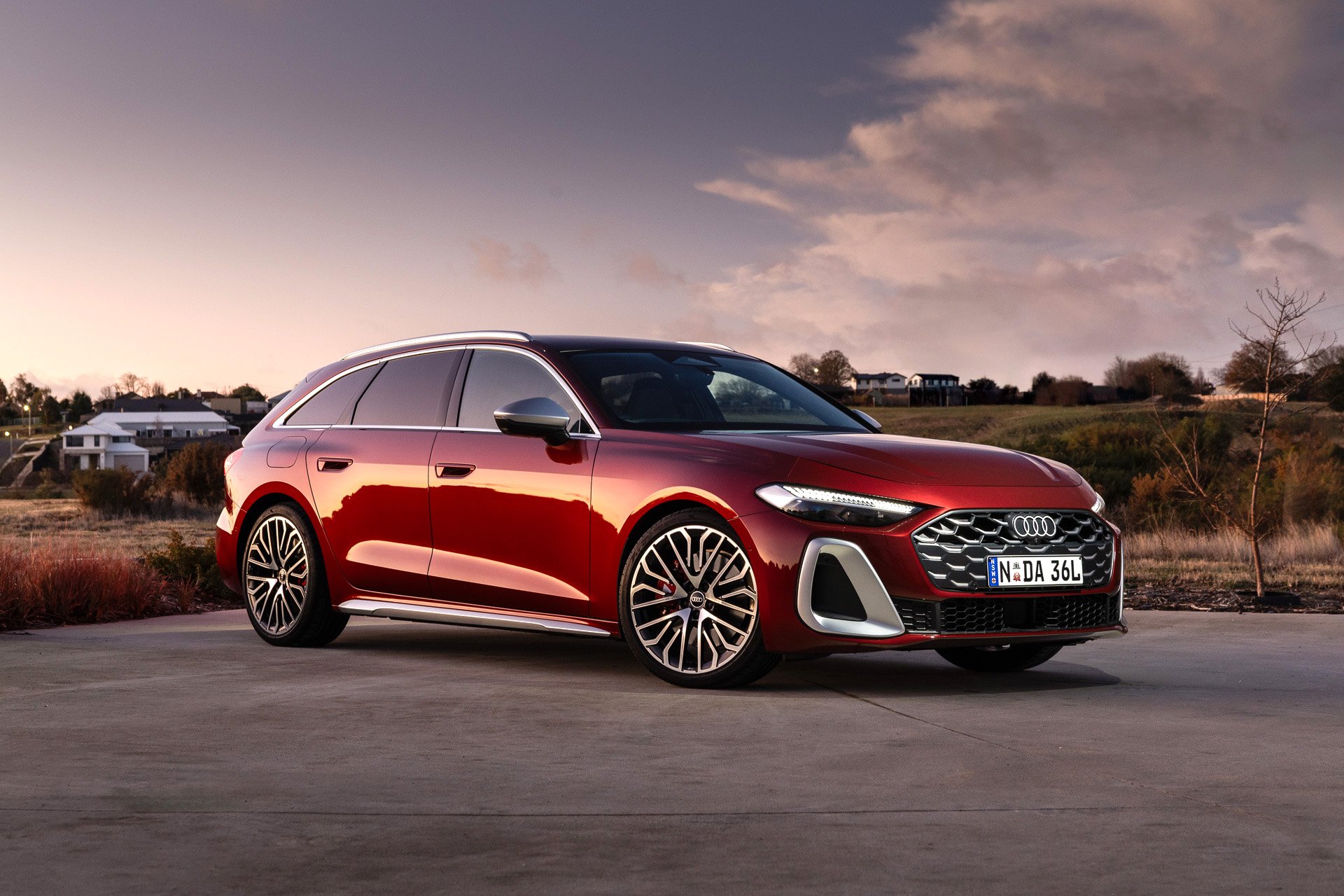 Audi_AS5 Avant Grenadine Red_001_WEB.jpg