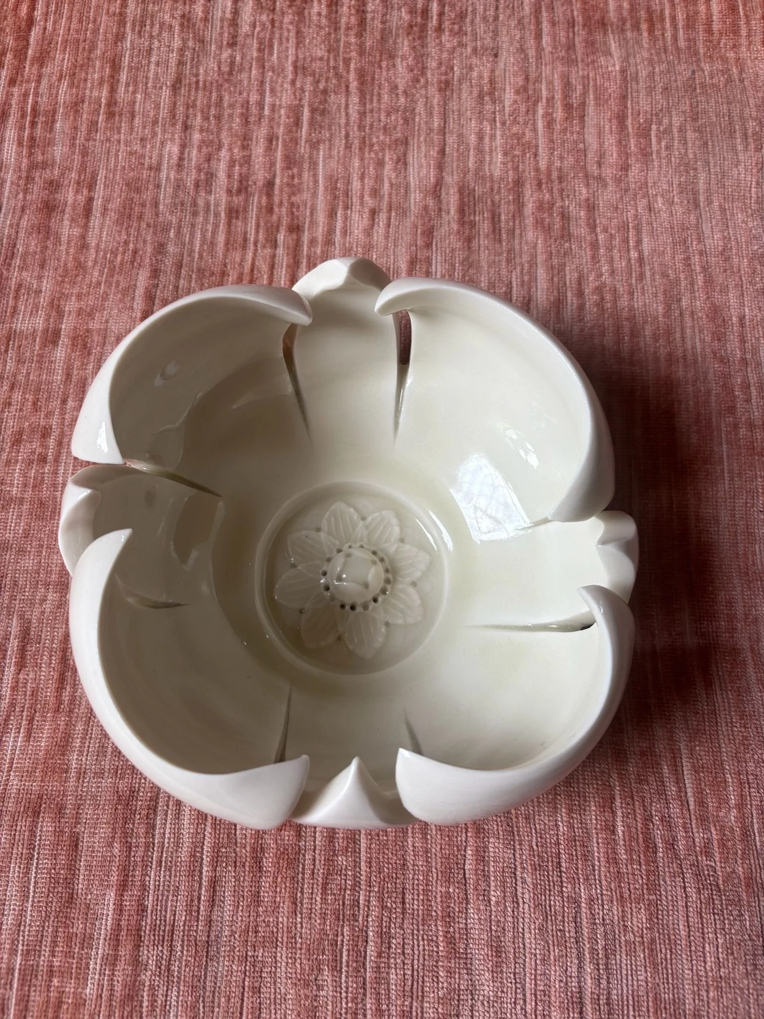 Kate Braine - Slash pot with flower