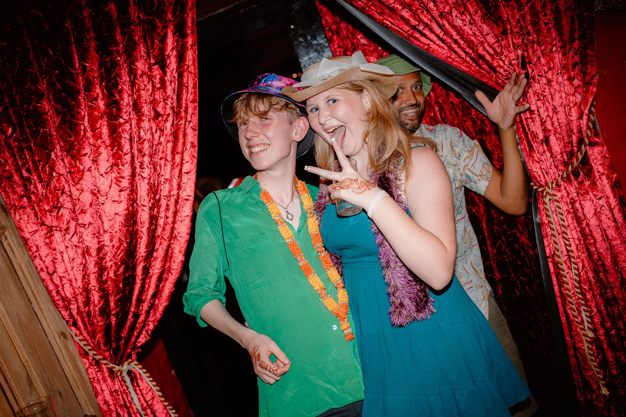 Ella & Chris - Bromwich park - LR --1191.jpg