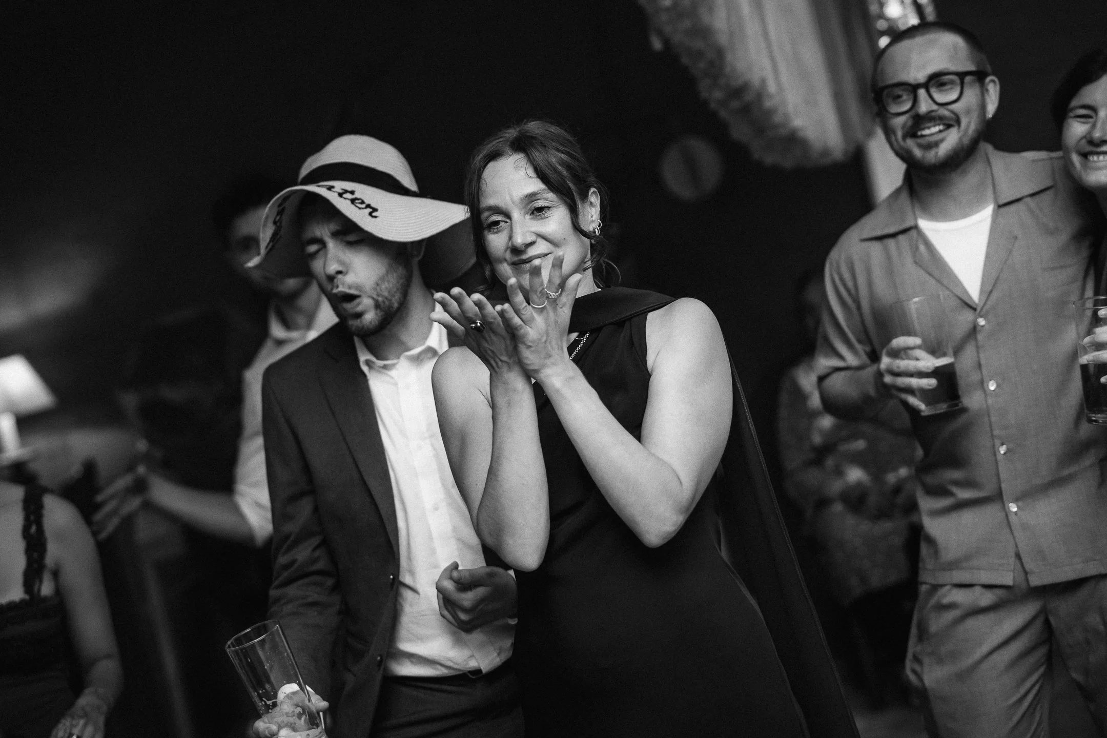 Ella & Chris - Bromwich park - LR --966.jpg