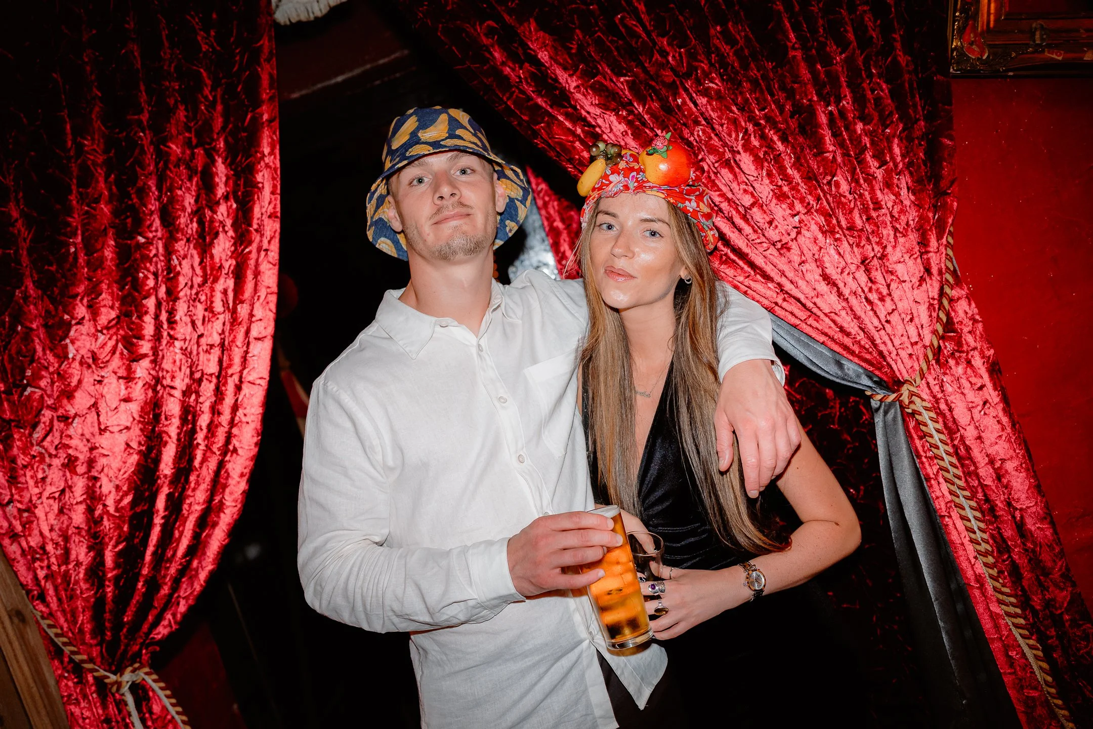 Ella & Chris - Bromwich park - LR --1193.jpg