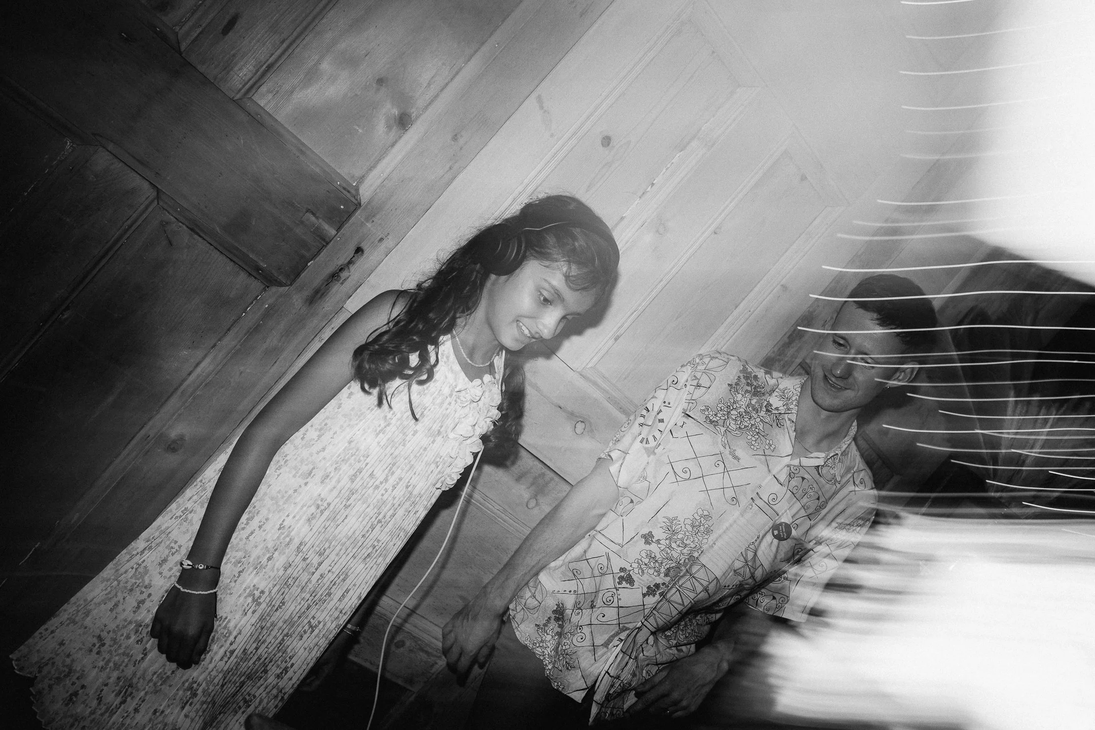 Ella & Chris - Bromwich park - LR --1009.jpg