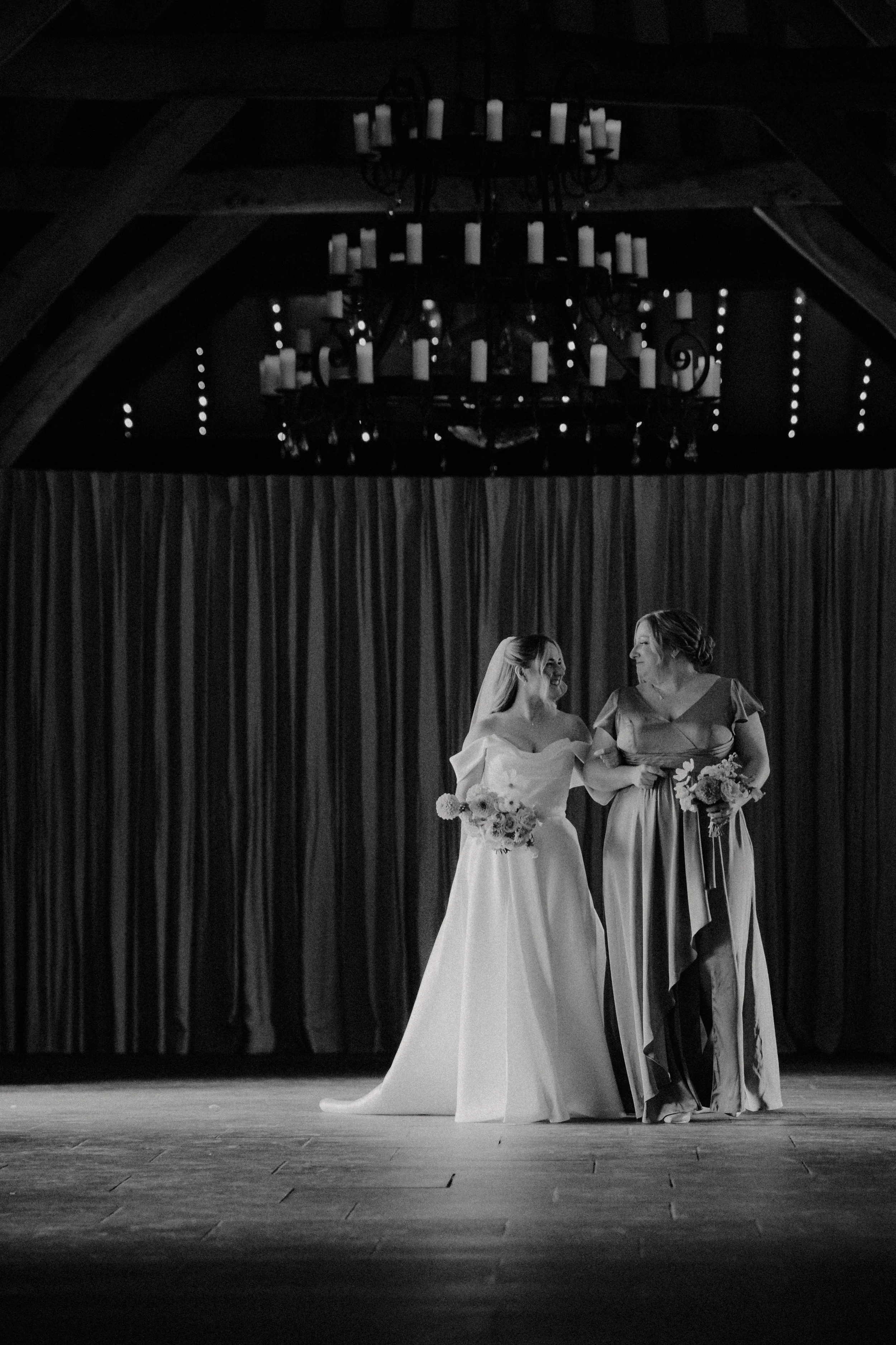 Beth and Richard -B&W- Tithe Barn - High Resolution [300dpi]-33.JPG