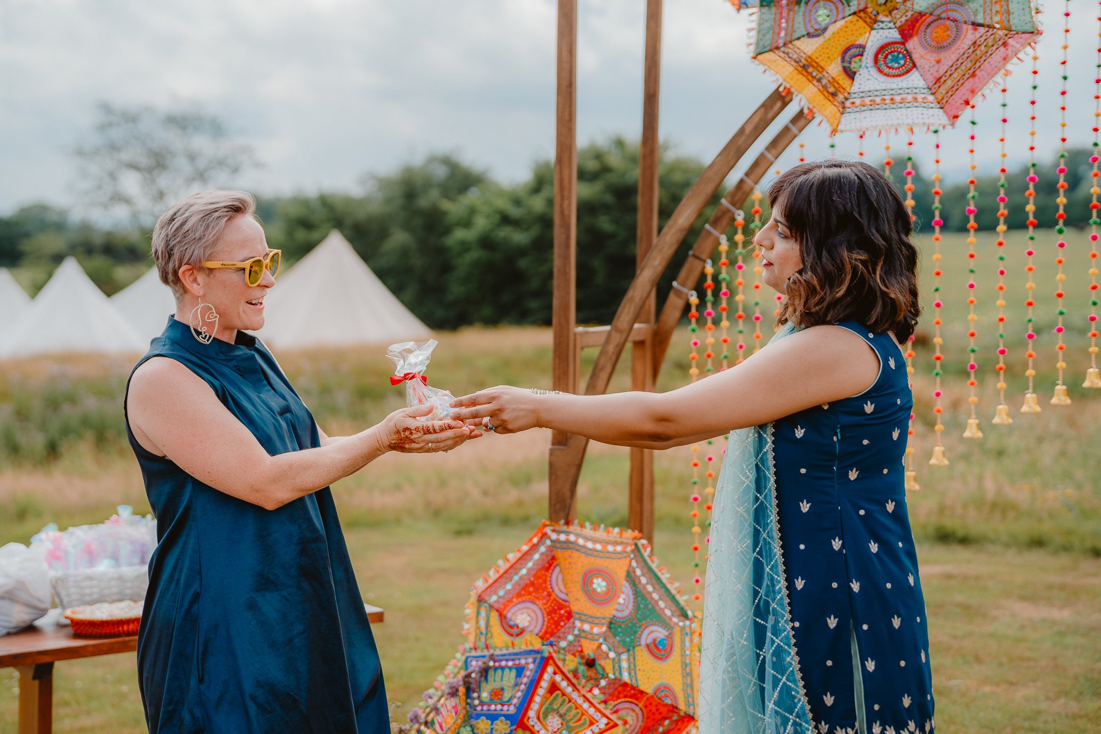Ella & Chris - Bromwich park - LR --190.jpg