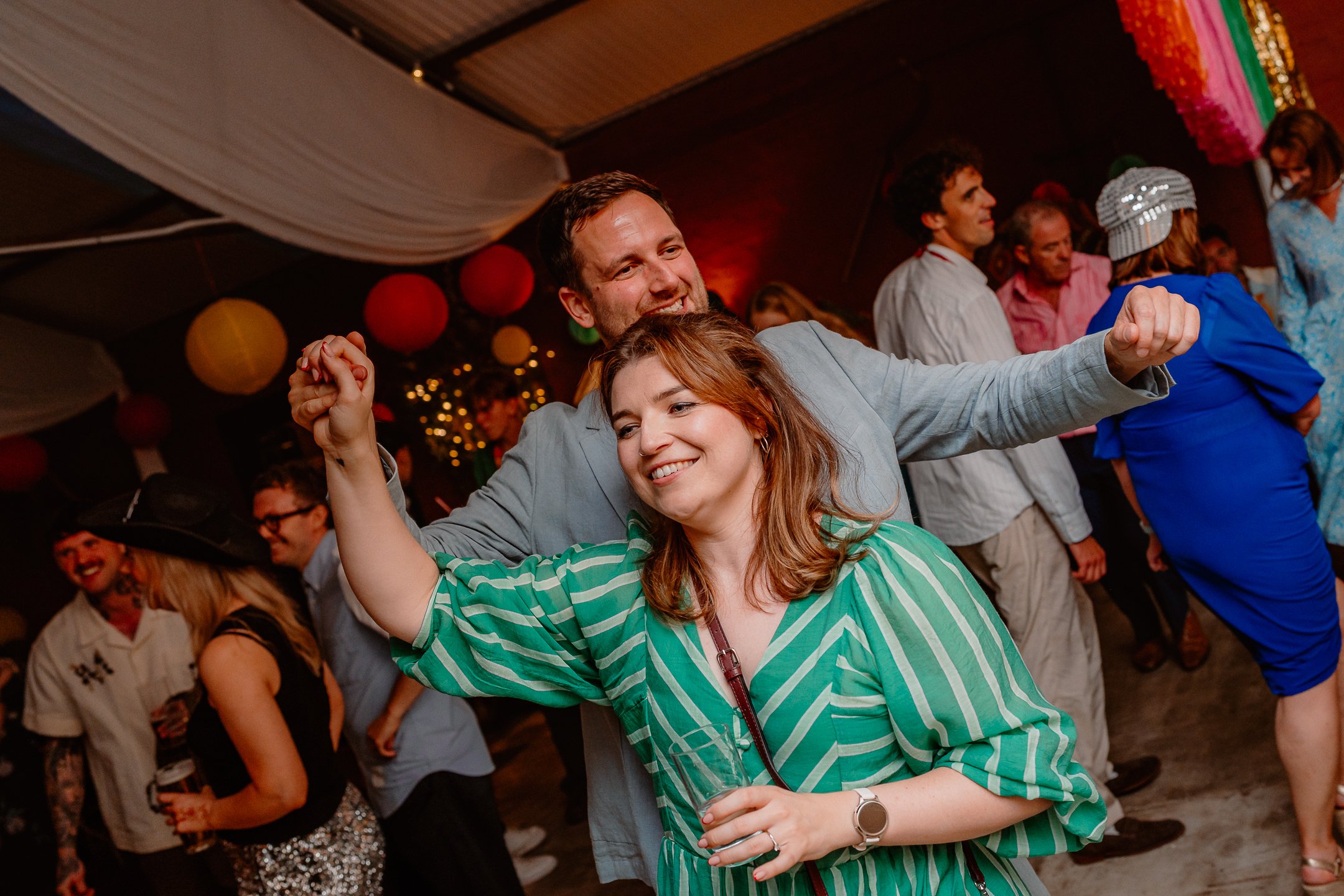 Ella & Chris - Bromwich park - LR --1103.jpg