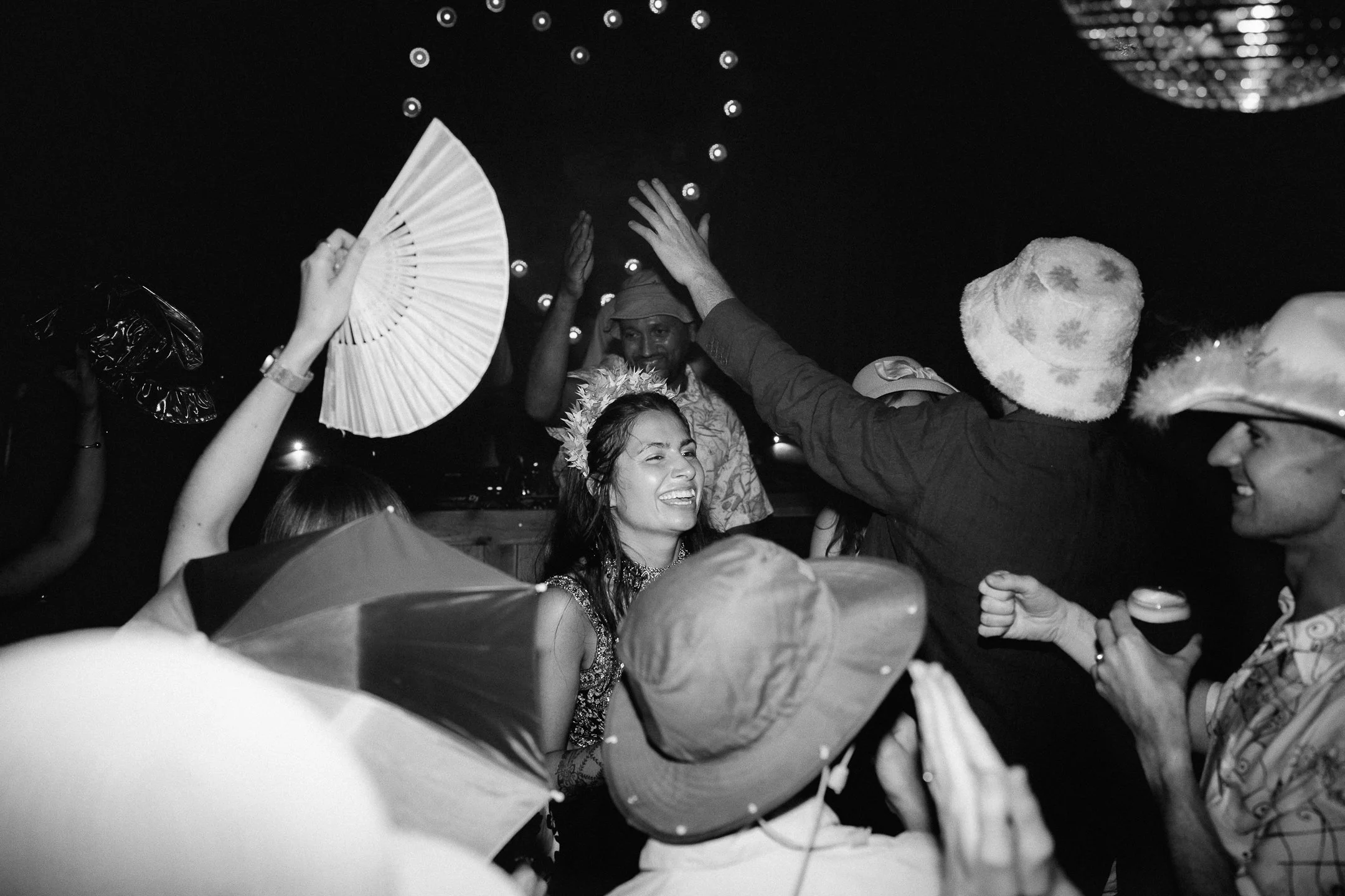 Ella & Chris - Bromwich park - LR --1234.jpg
