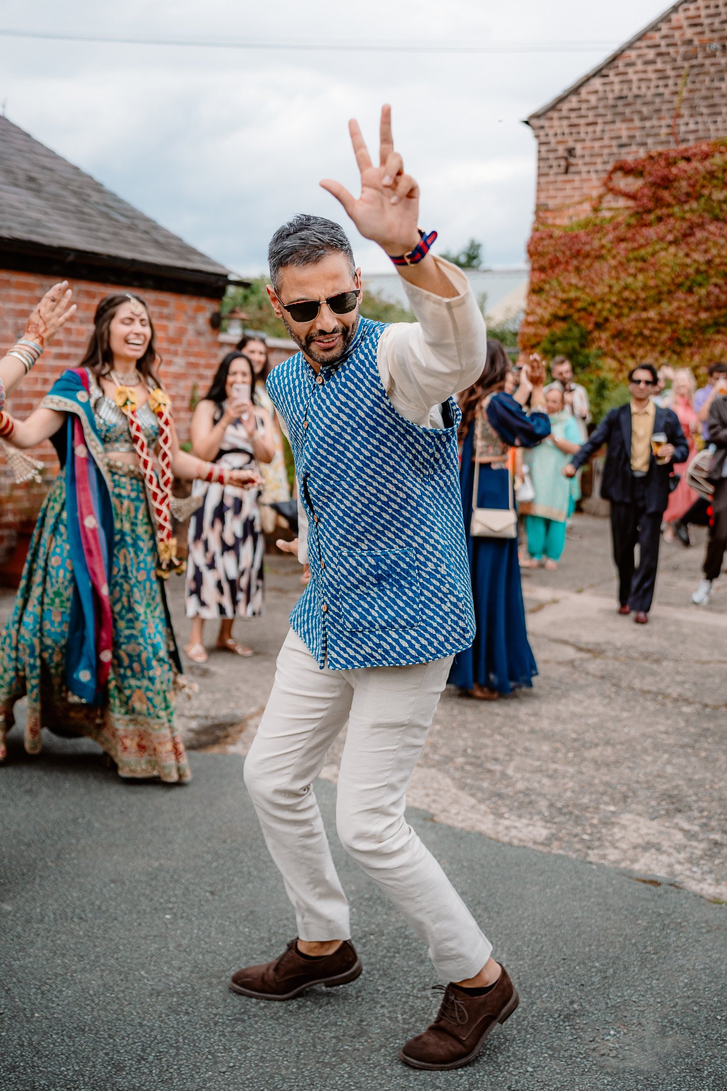 Ella & Chris - Bromwich park - LR --395.jpg