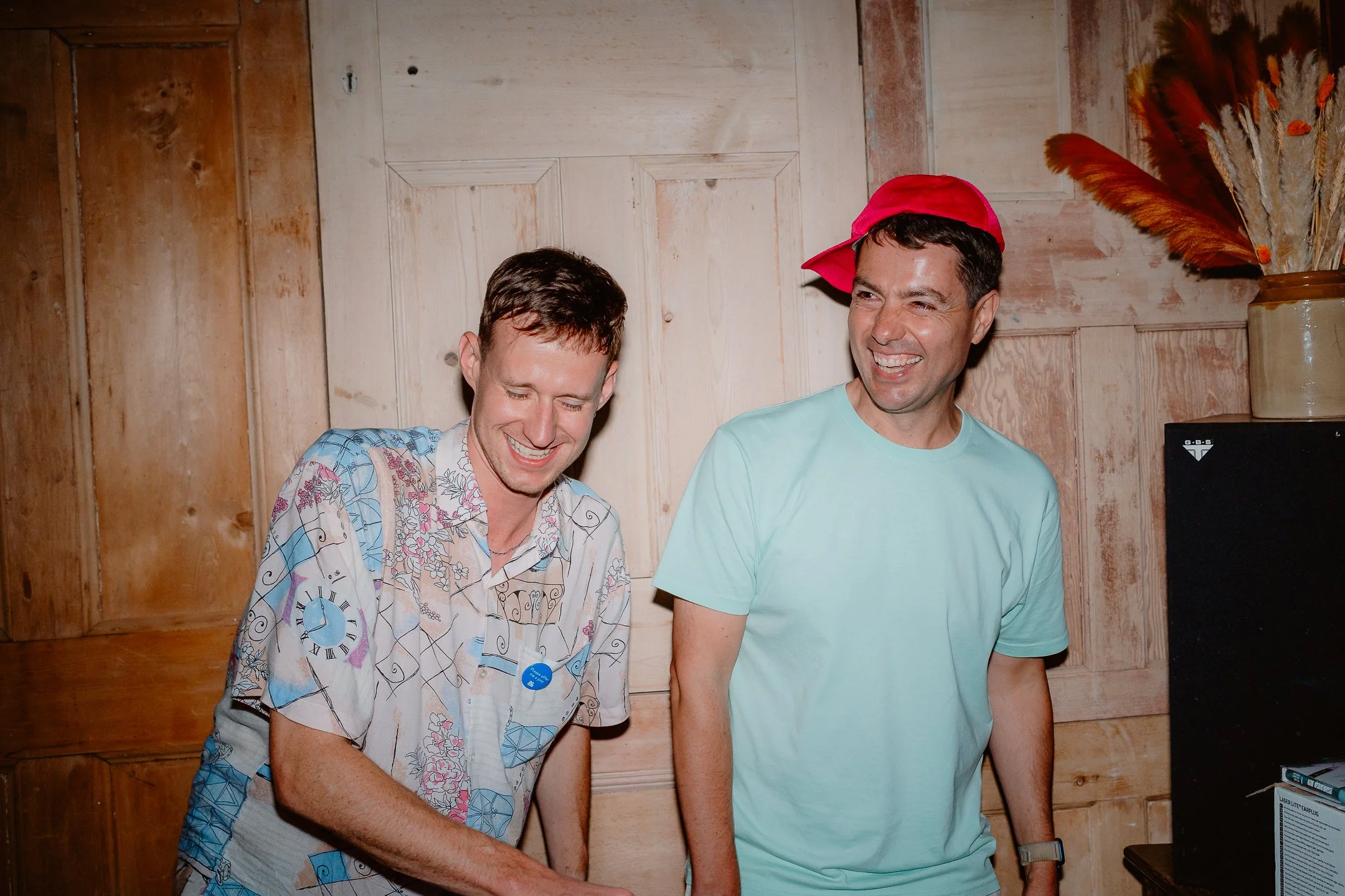 Ella & Chris - Bromwich park - LR --1080.jpg