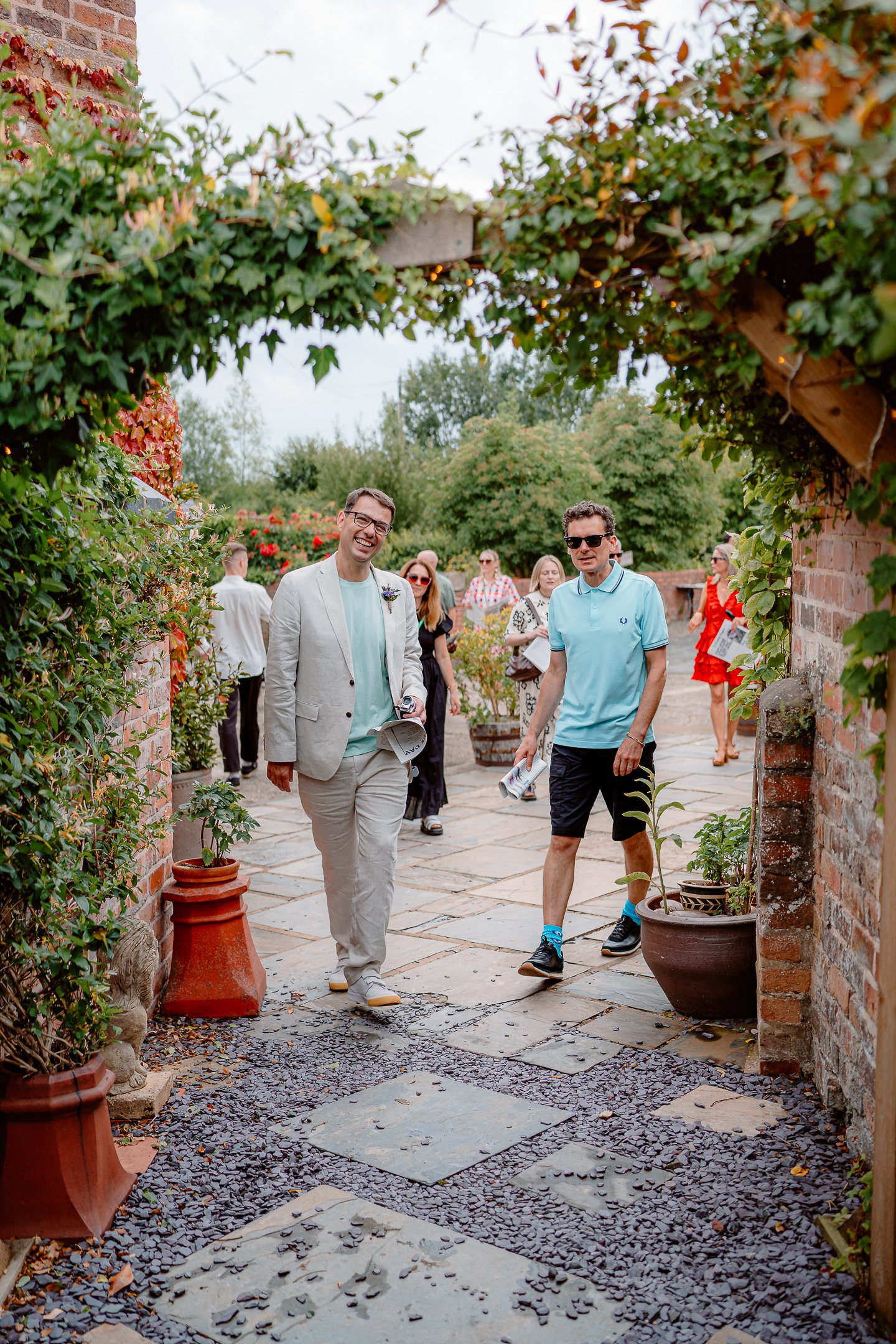 Ella & Chris - Bromwich park - LR --107.jpg