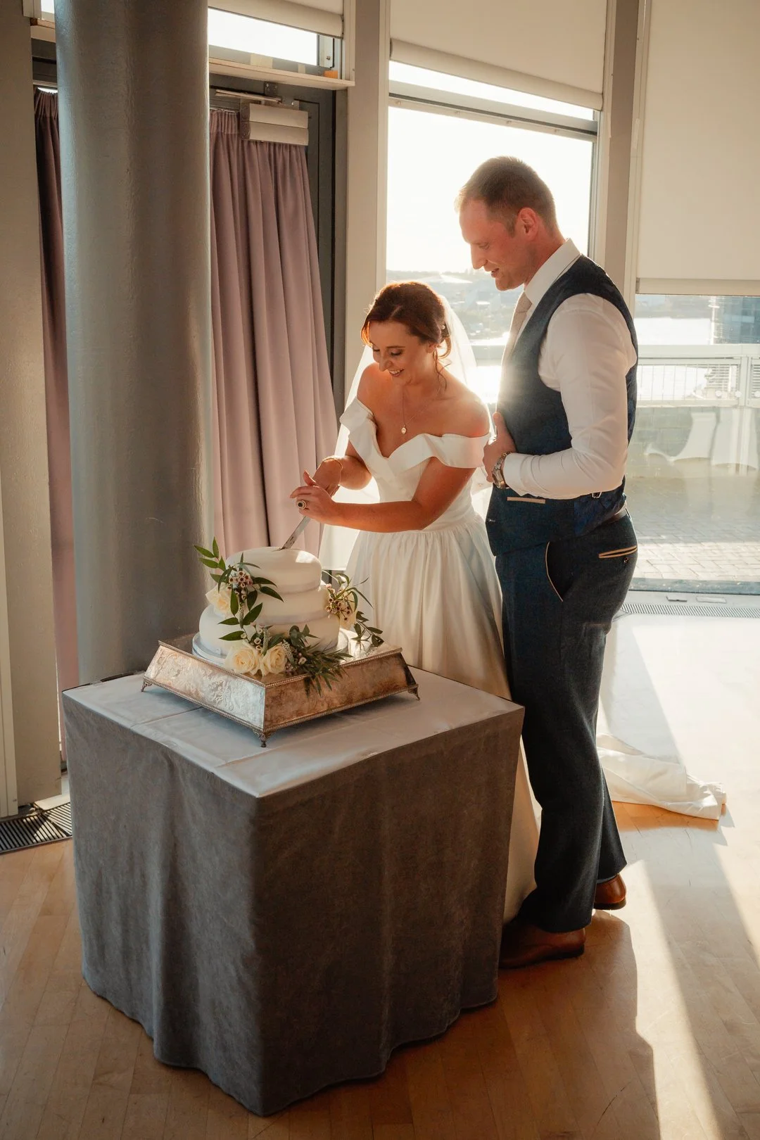 Jon and Katherine - The Lowry -446.jpg