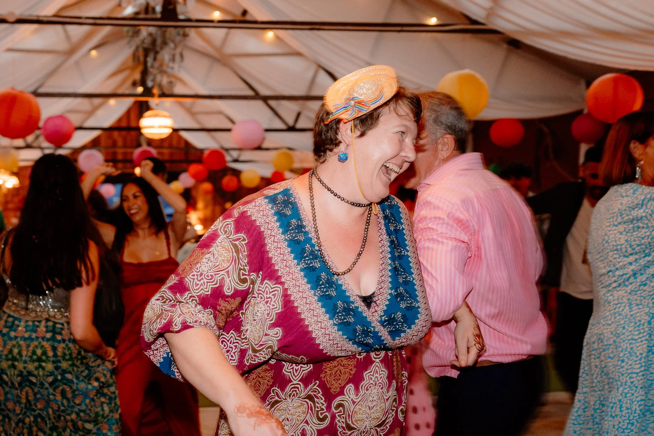 Ella & Chris - Bromwich park - LR --1058.jpg