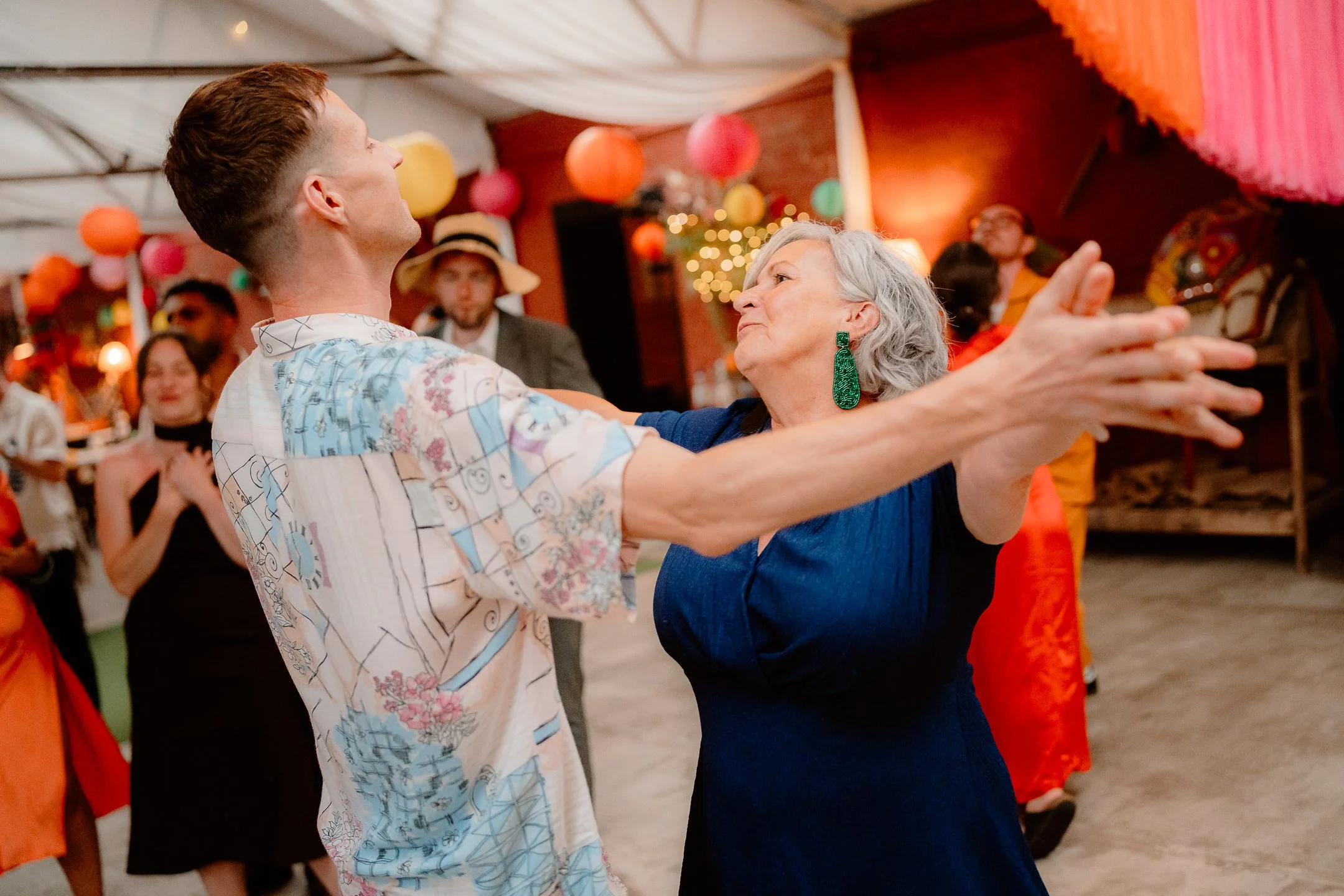 Ella & Chris - Bromwich park - LR --974.jpg