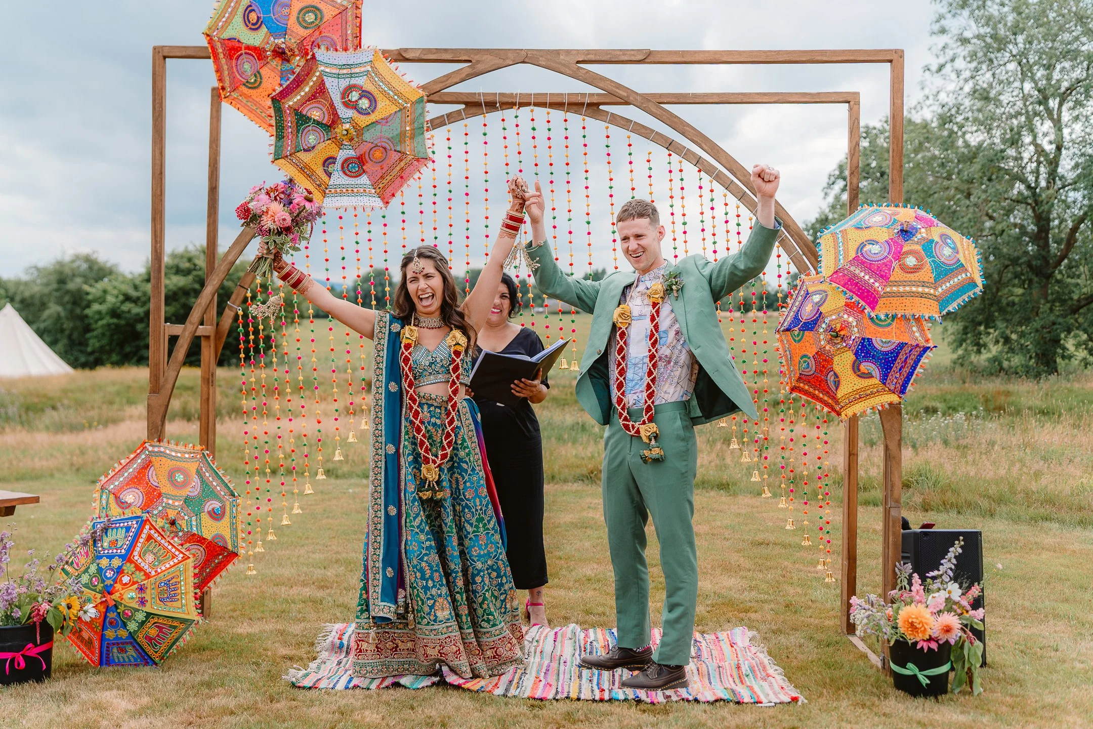 Ella & Chris - Bromwich park - LR --315.jpg