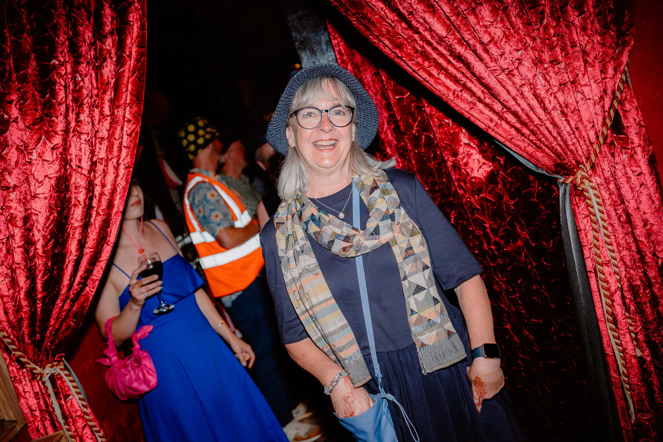 Ella & Chris - Bromwich park - LR --1210.jpg
