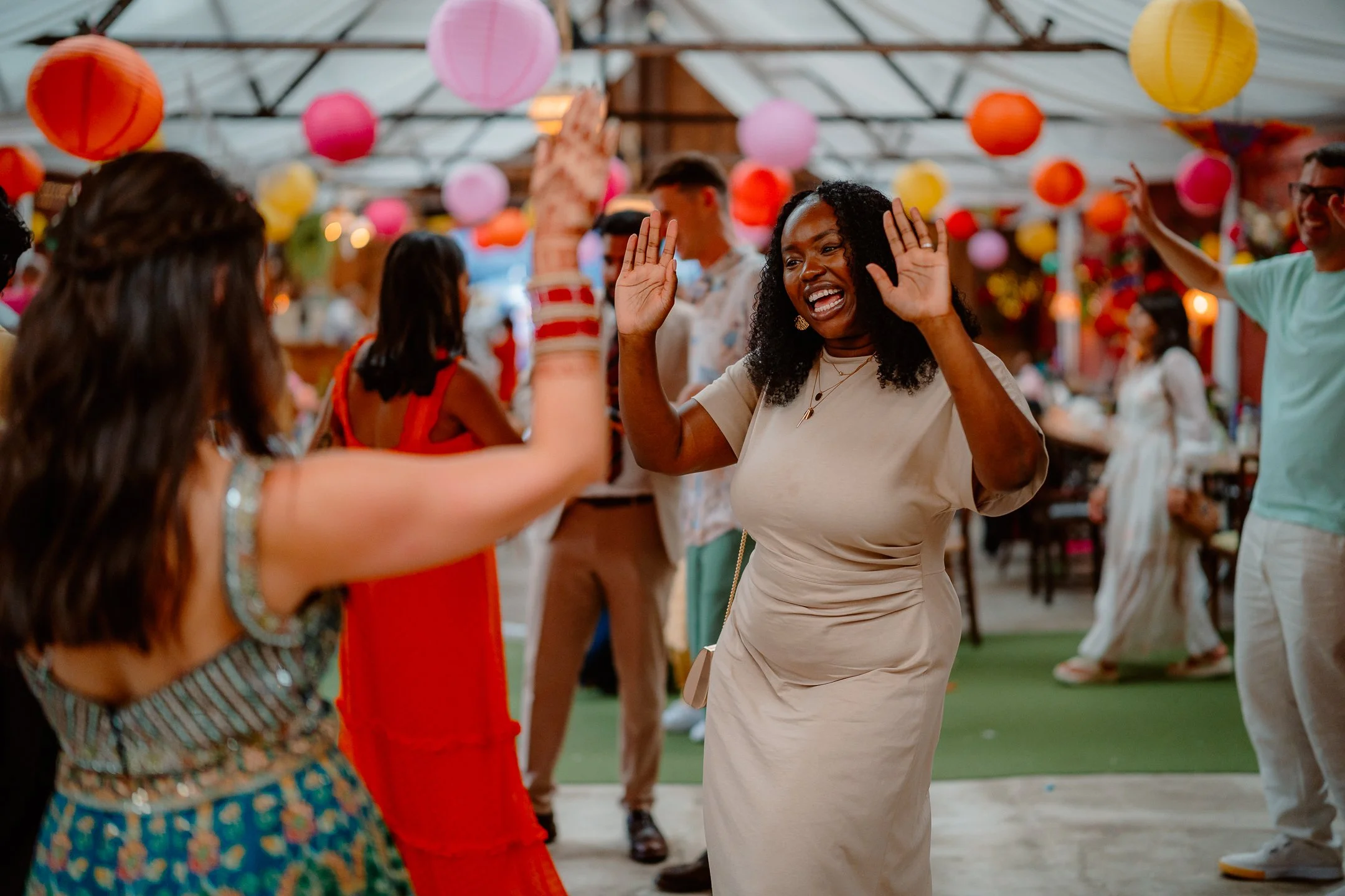 Ella & Chris - Bromwich park - LR --893.jpg