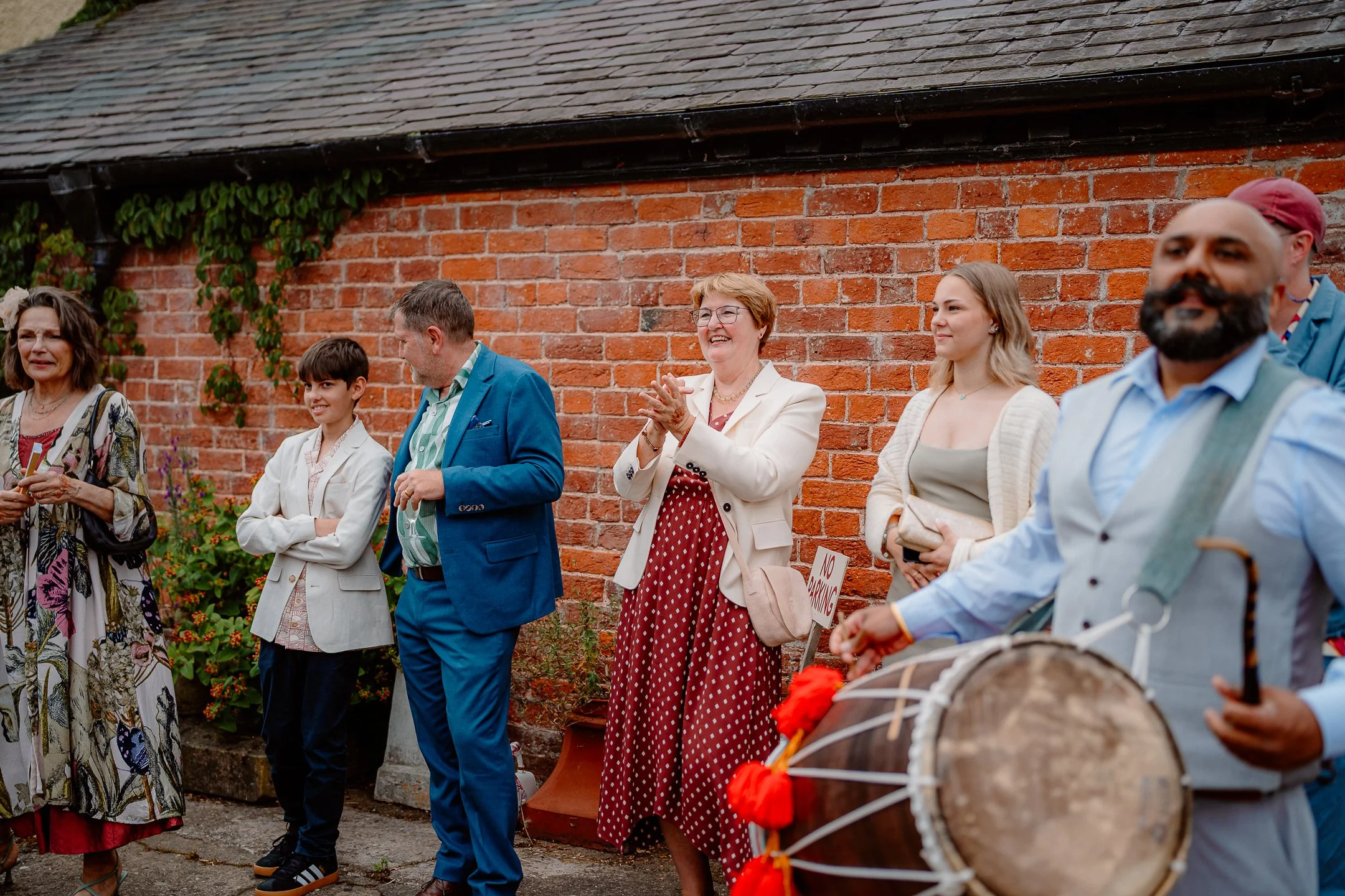 Ella & Chris - Bromwich park - LR --405.jpg
