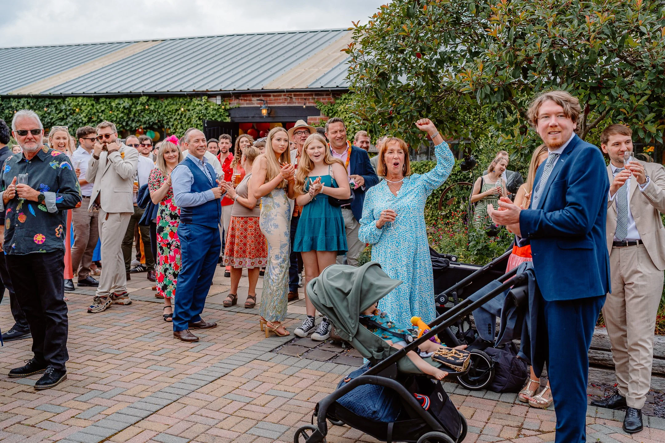 Ella & Chris - Bromwich park - LR --373.jpg
