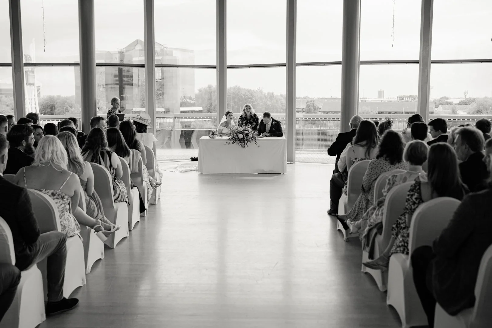 Jon and Katherine - The Lowry -124.jpg