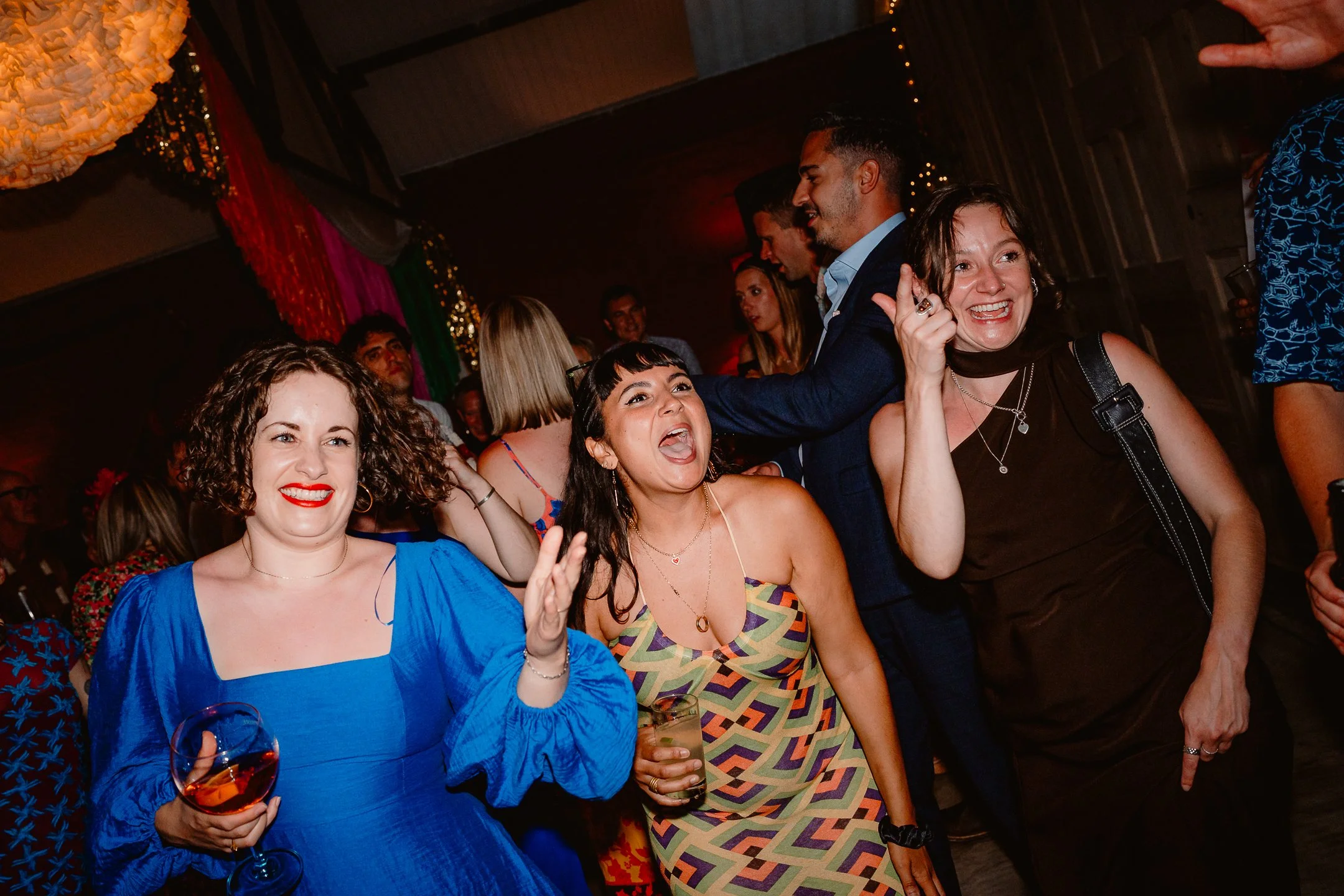Ella & Chris - Bromwich park - LR --1078.jpg
