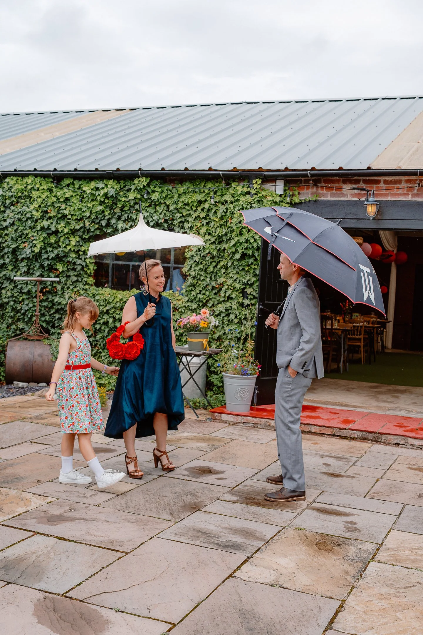 Ella & Chris - Bromwich park - LR --72.jpg