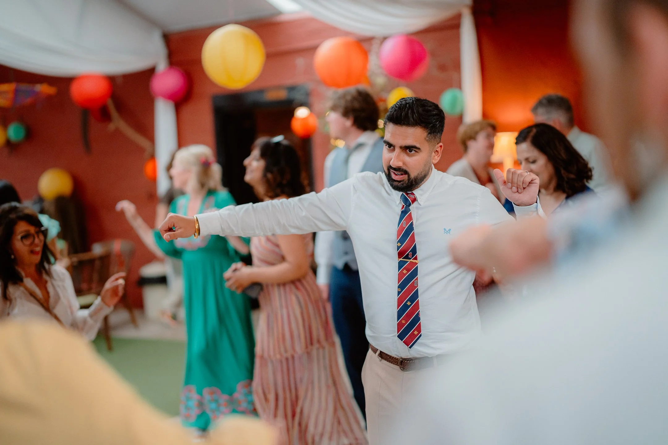 Ella & Chris - Bromwich park - LR --907.jpg