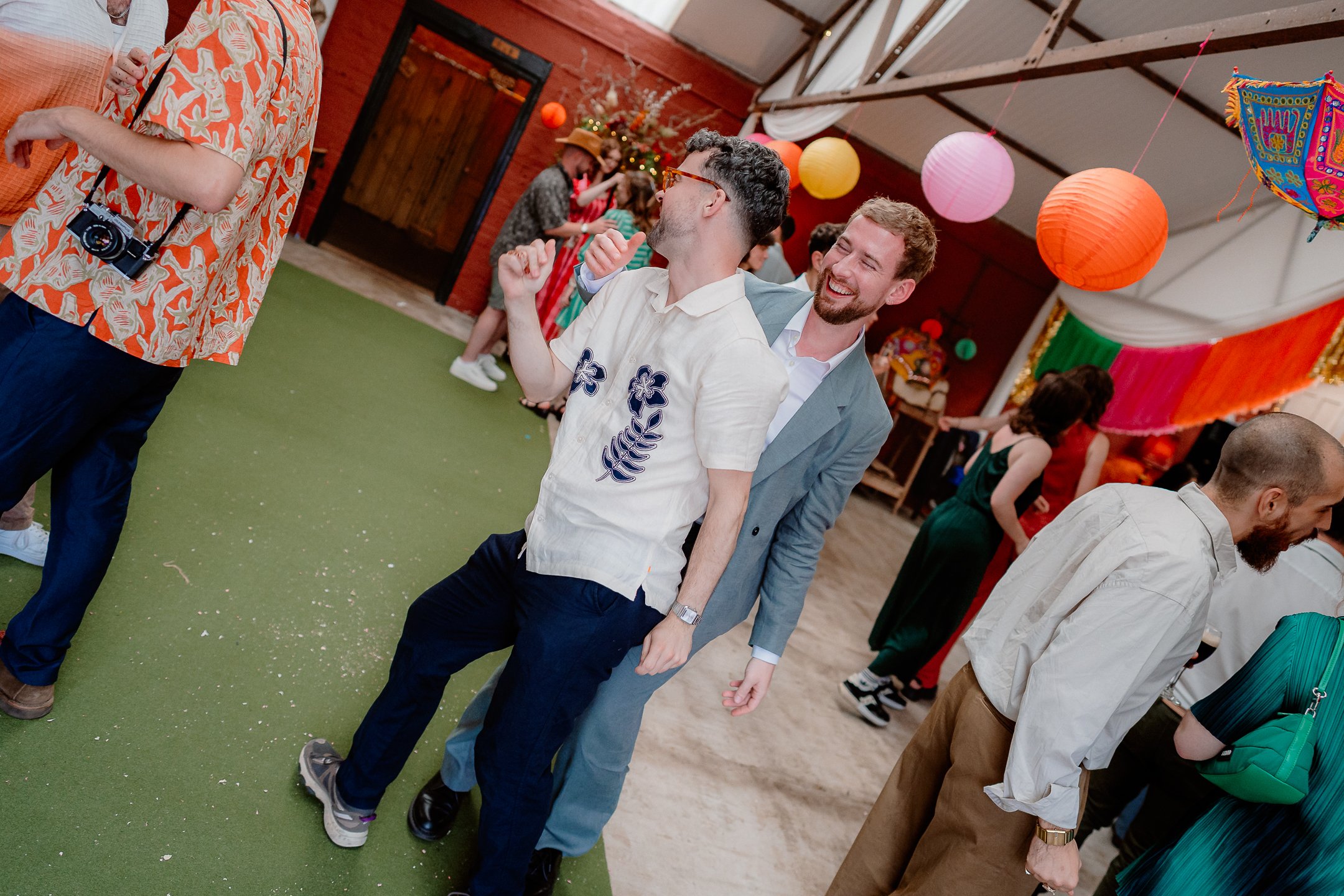 Ella & Chris - Bromwich park - LR --948.jpg