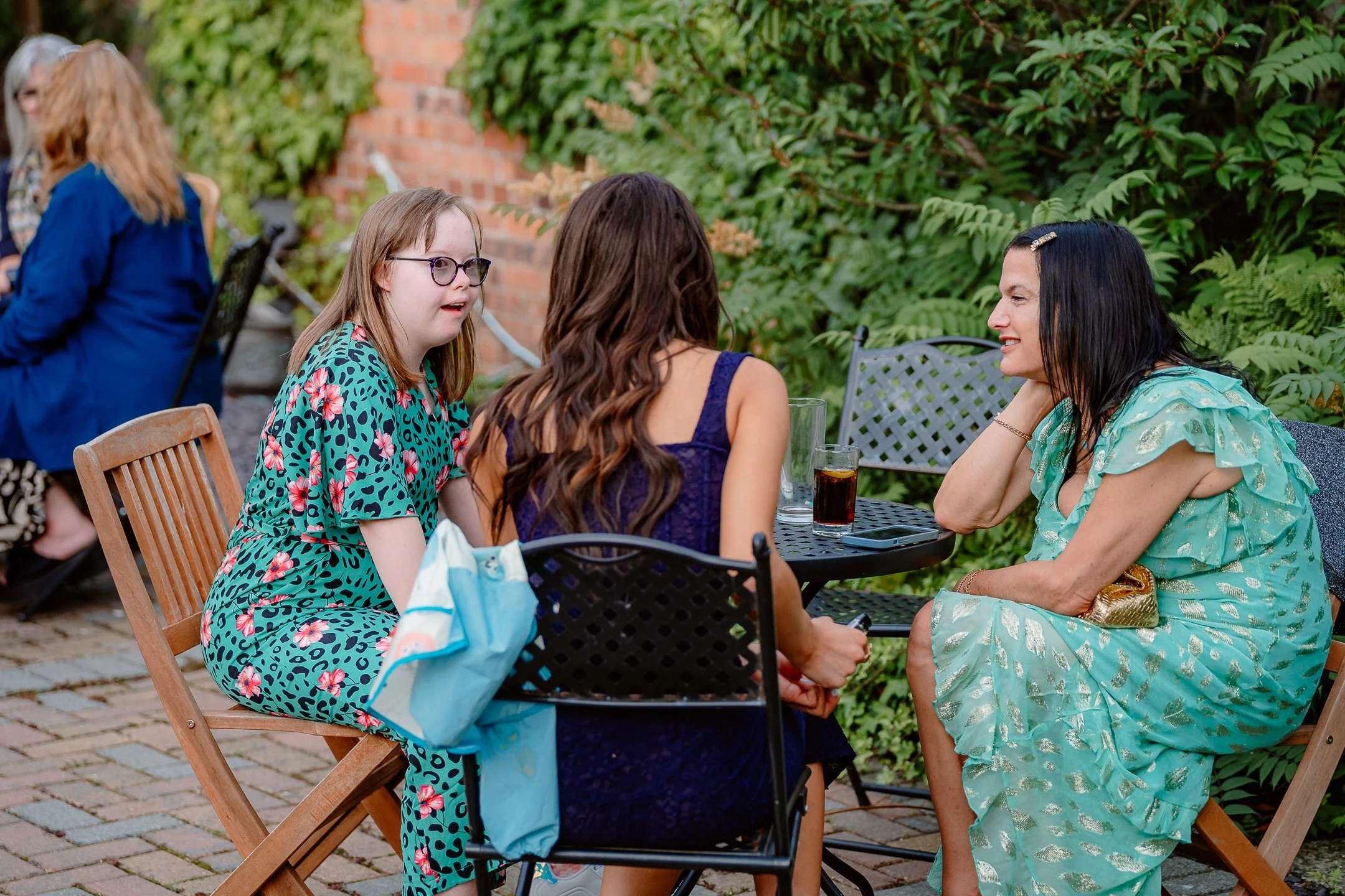 Ella & Chris - Bromwich park - LR --887.jpg