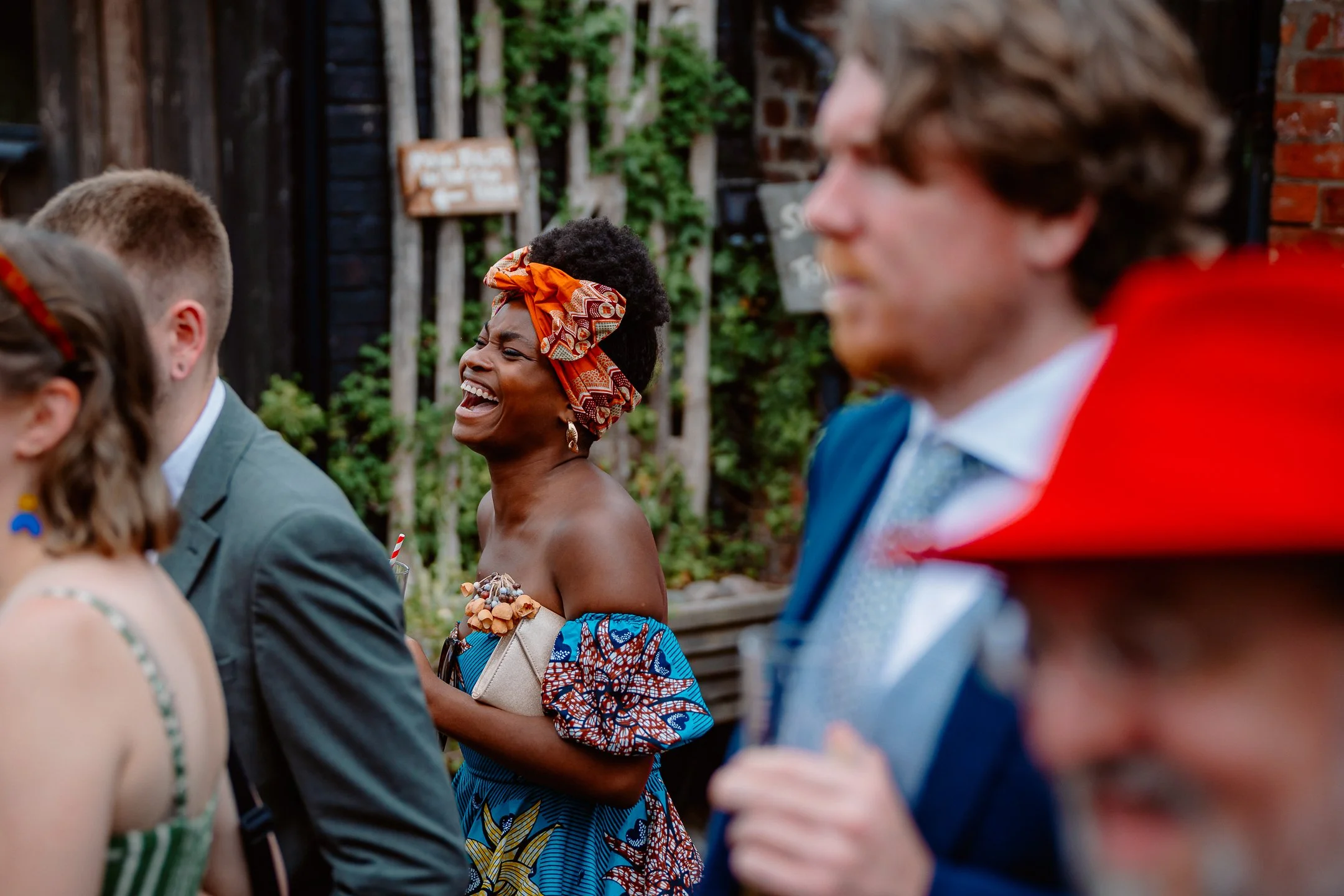 Ella & Chris - Bromwich park - LR --454.jpg