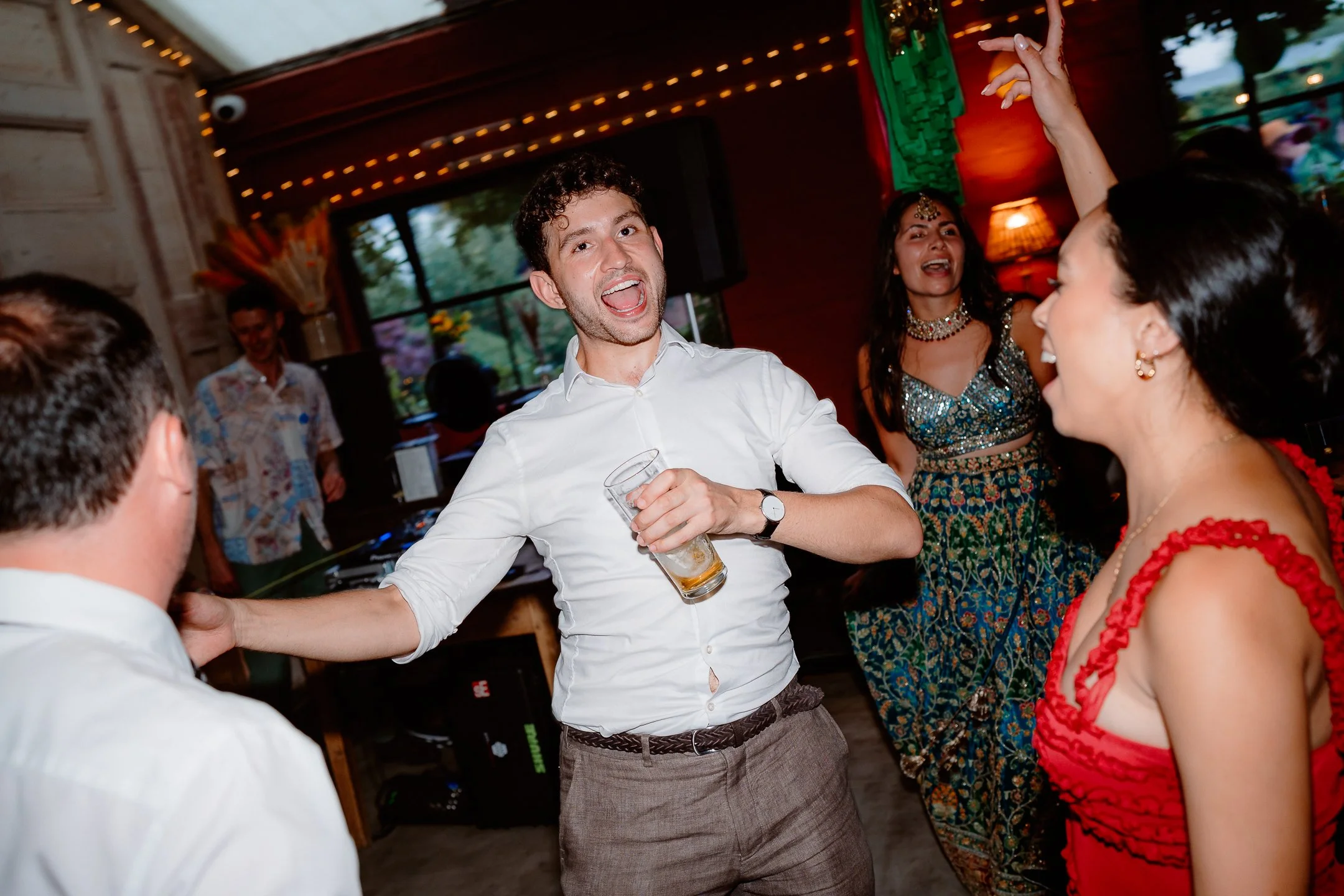 Ella & Chris - Bromwich park - LR --1006.jpg
