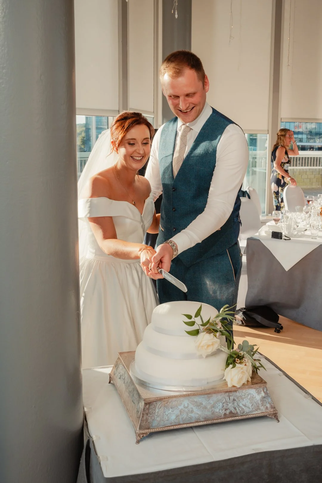 Jon and Katherine - The Lowry -444.jpg