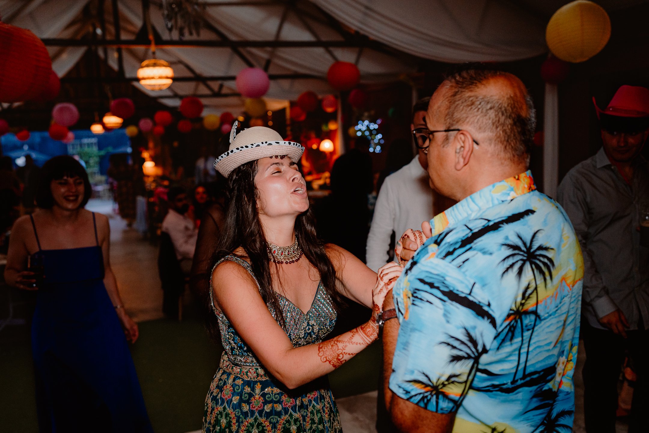 Ella & Chris - Bromwich park - LR --1044.jpg