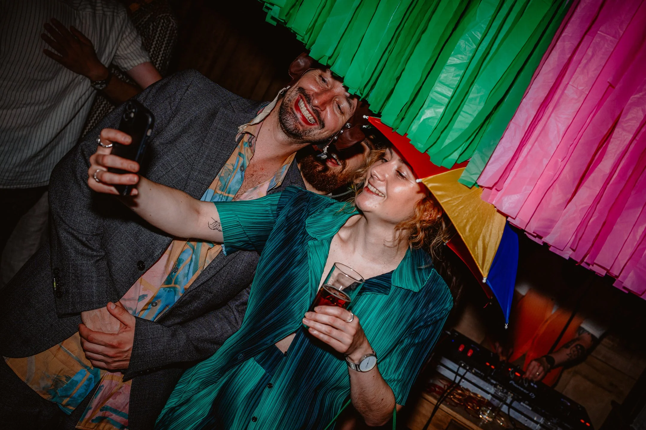Ella & Chris - Bromwich park - LR --1143.jpg