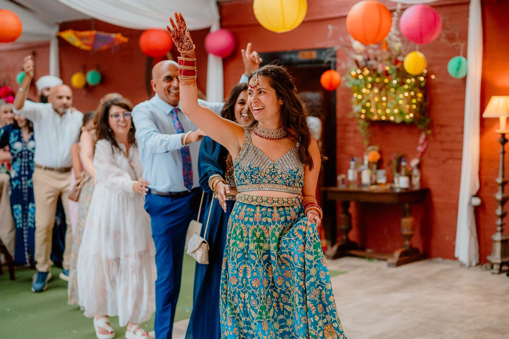 Ella & Chris - Bromwich park - LR --933.jpg