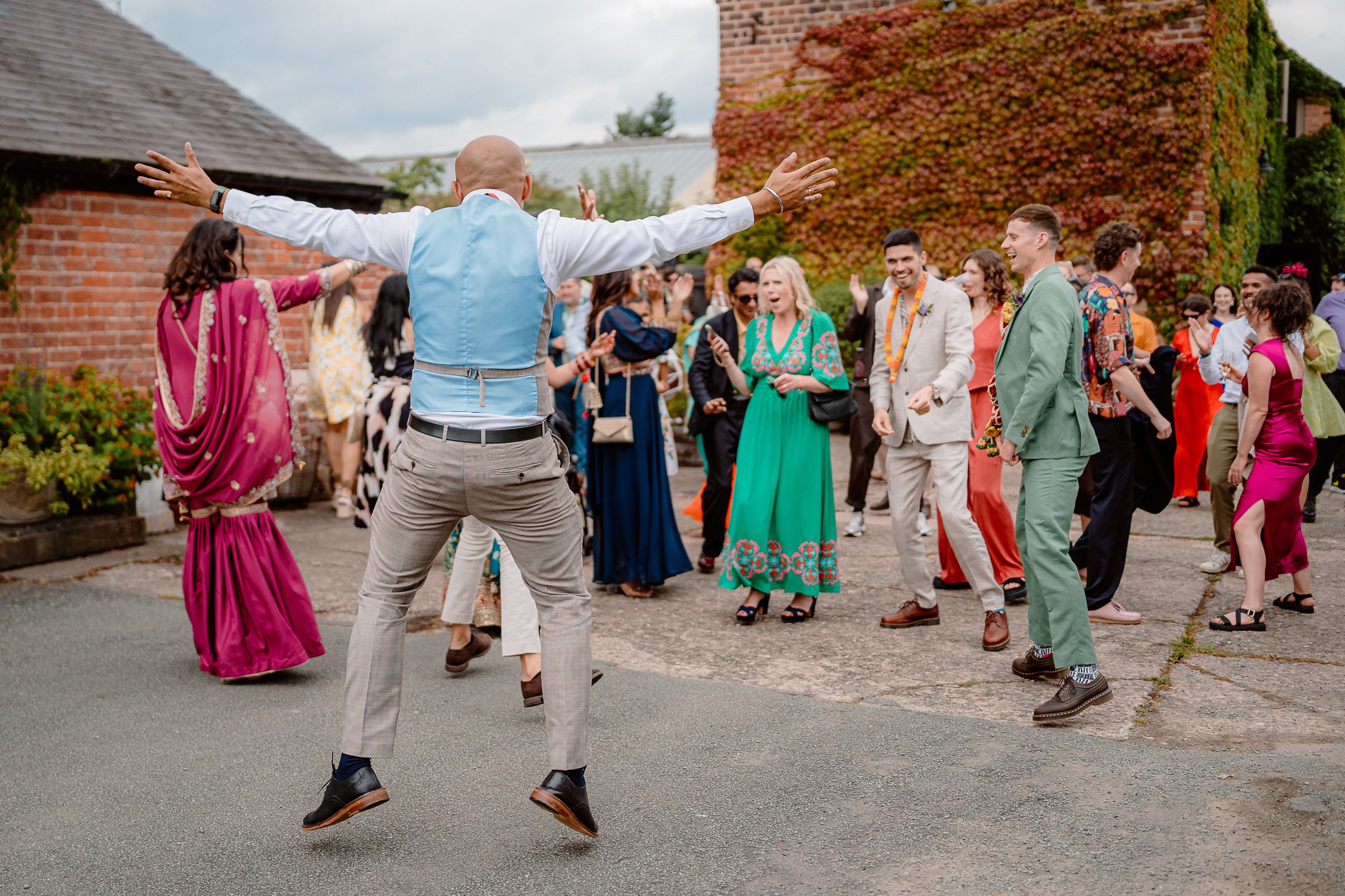 Ella & Chris - Bromwich park - LR --396.jpg