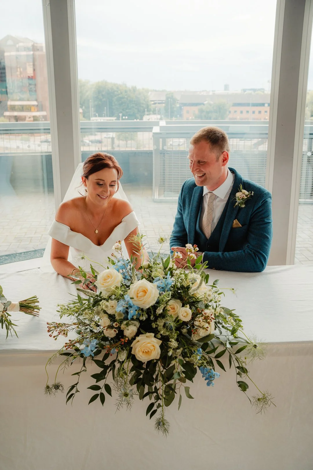 Jon and Katherine - The Lowry -135.jpg