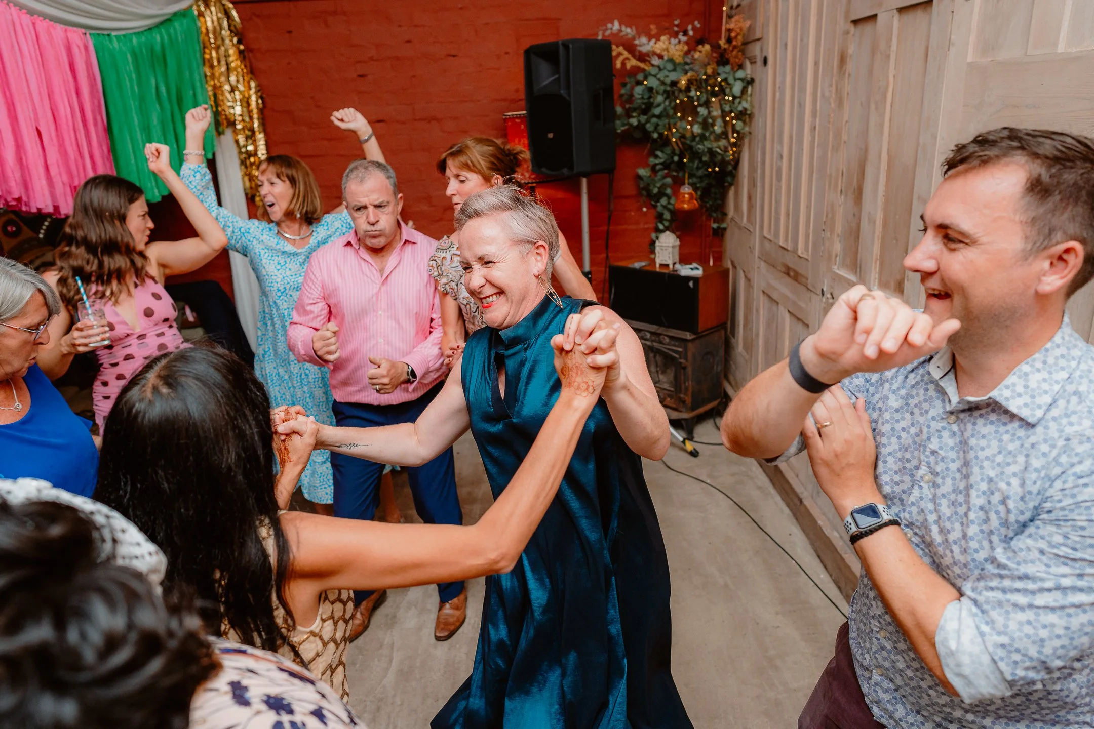 Ella & Chris - Bromwich park - LR --1097.jpg