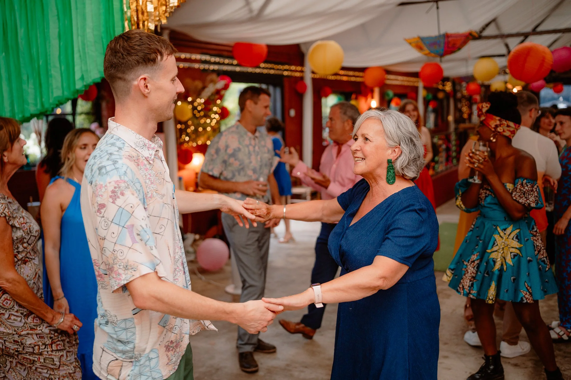 Ella & Chris - Bromwich park - LR --972.jpg